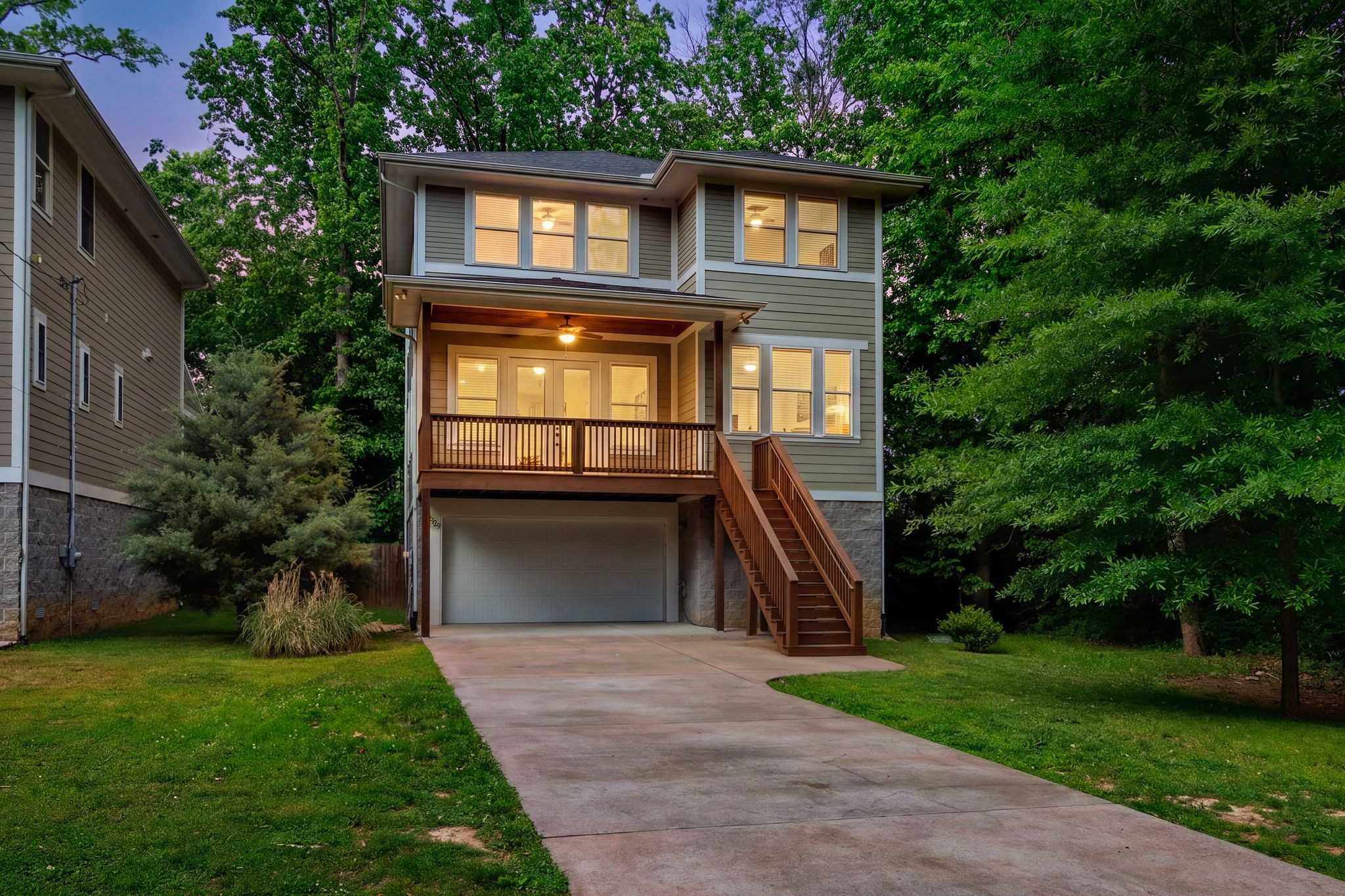 2129 Wooddale Ln, Nashville, TN 37214