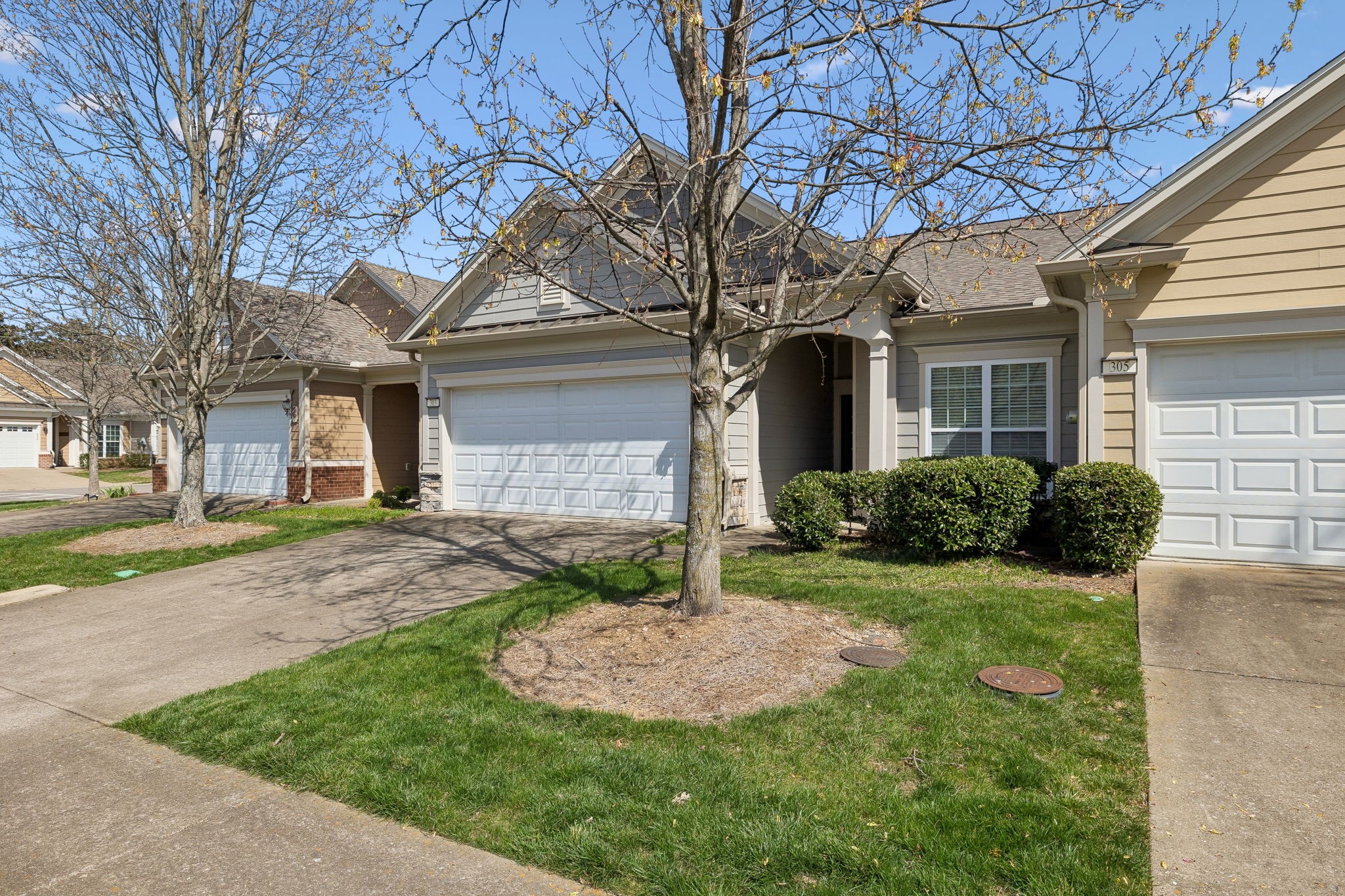 303 Blockade Ln, Mount Juliet, TN 37122