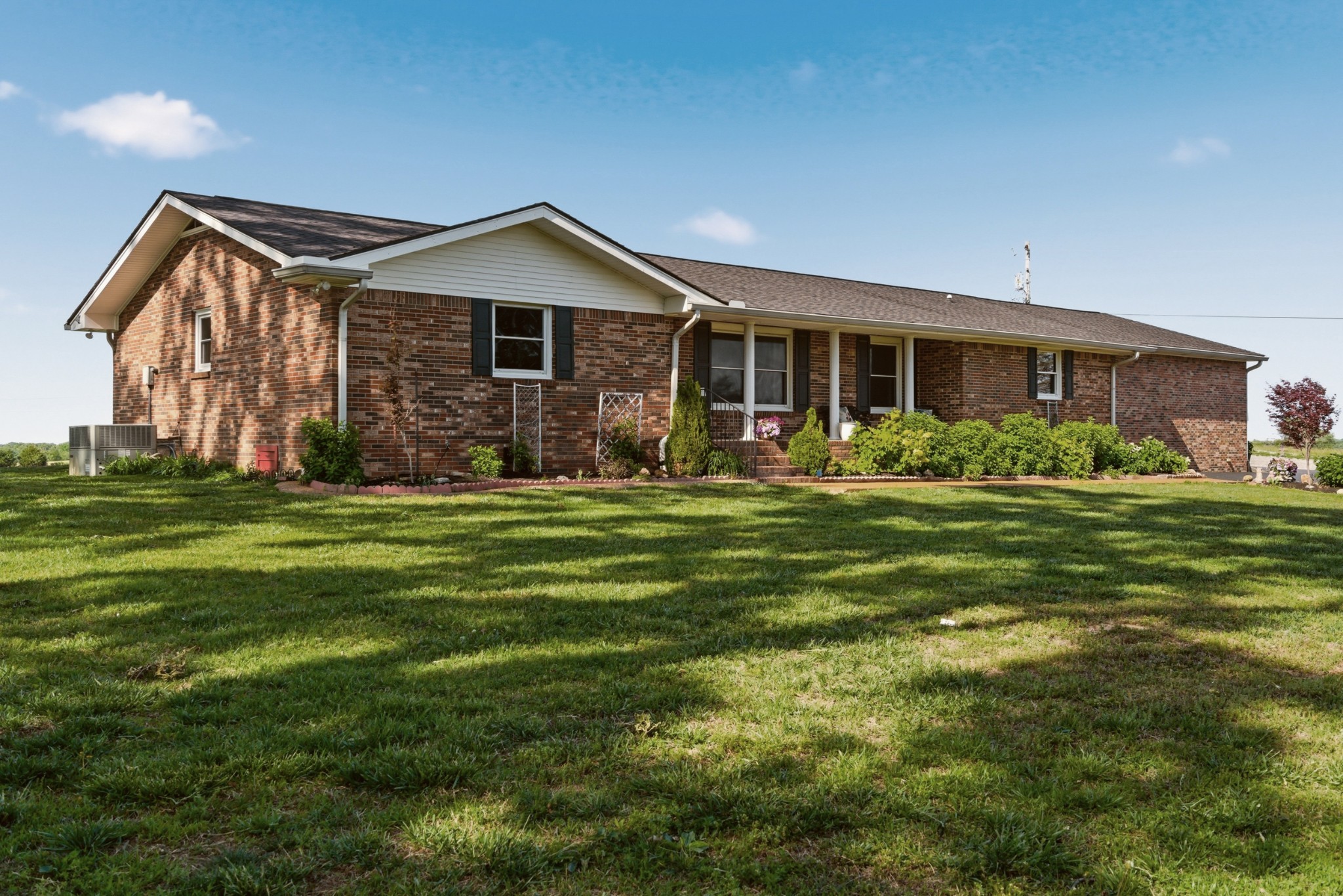 5843 Highway 41 N, Cedar Hill, TN 37032