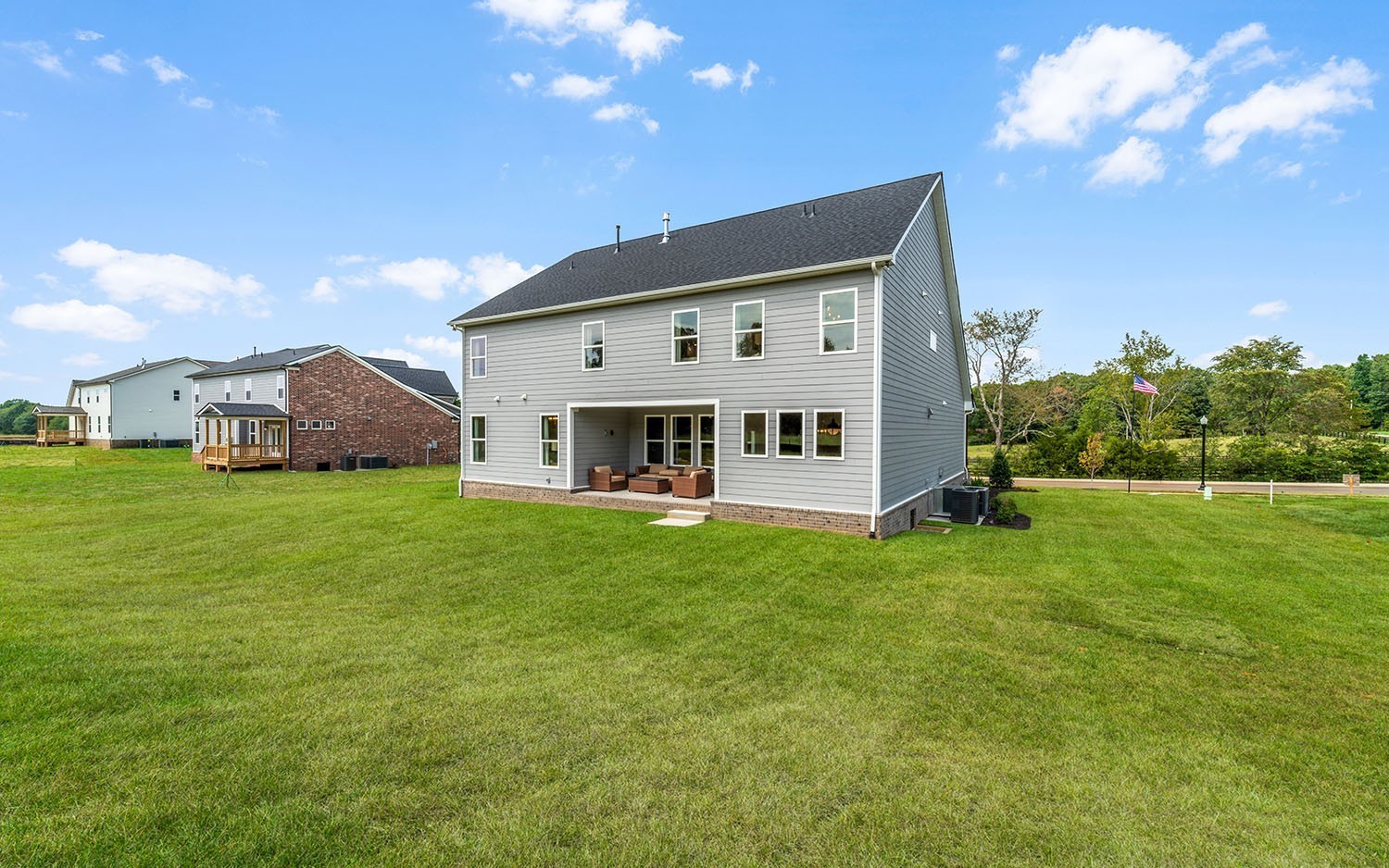7904 Pine St, Fairview, TN 37062