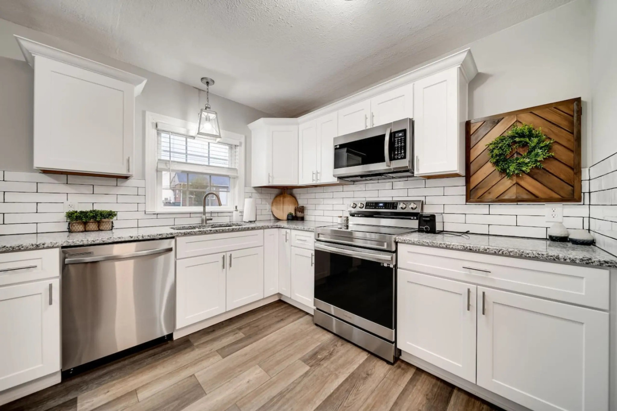 618 Spencer Ave, Gallatin, TN 37066