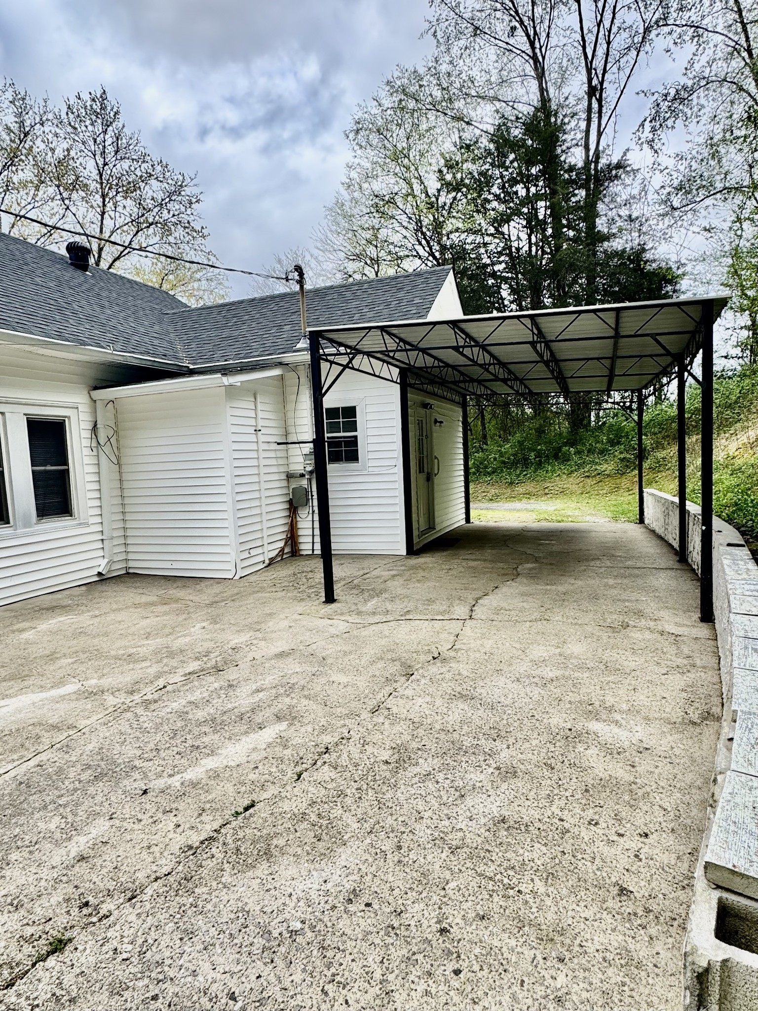 260 Defeated Creek Hwy, Carthage, TN 37030