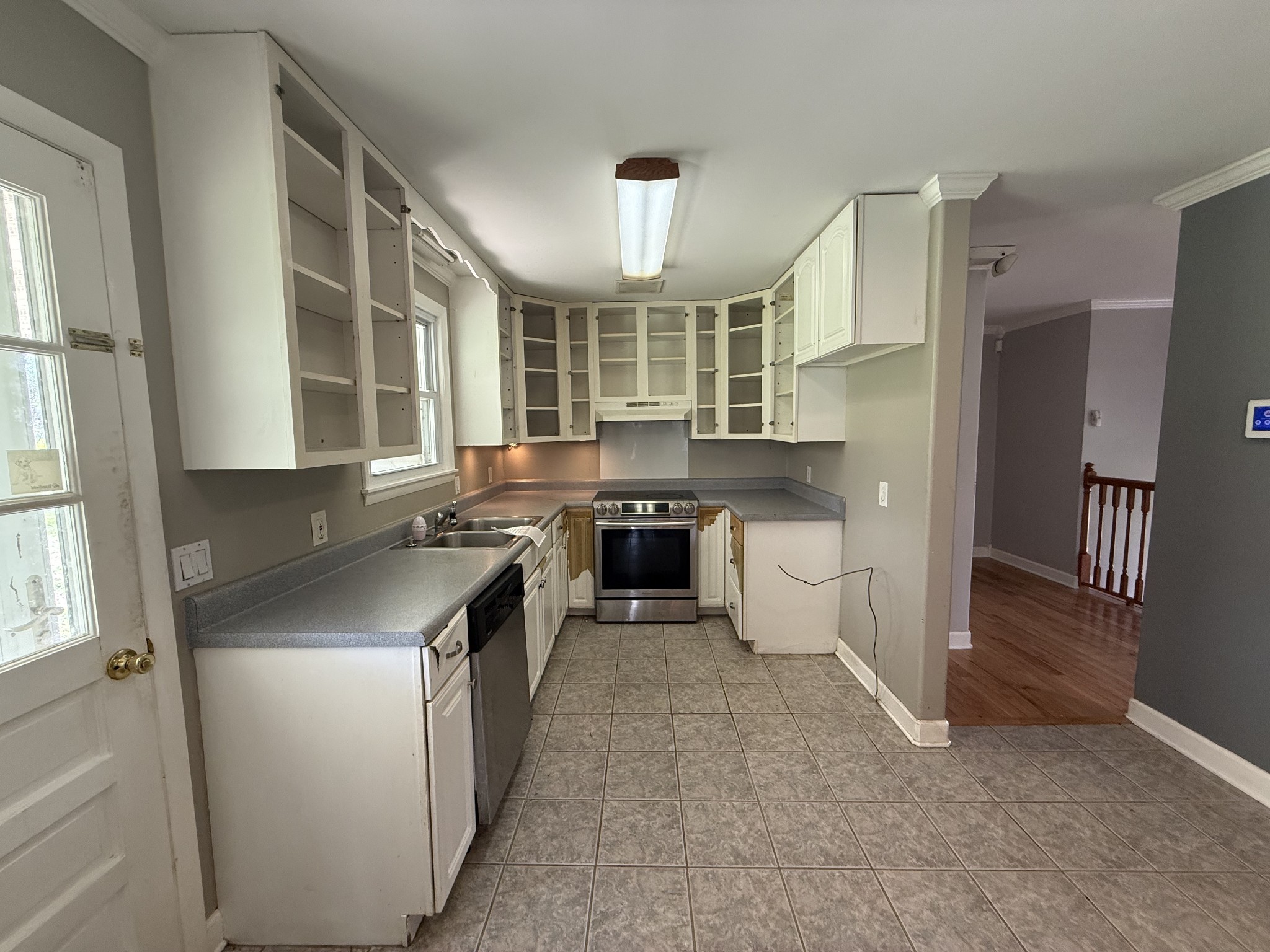 1004 Red Oak Dr, Greenbrier, TN 37073