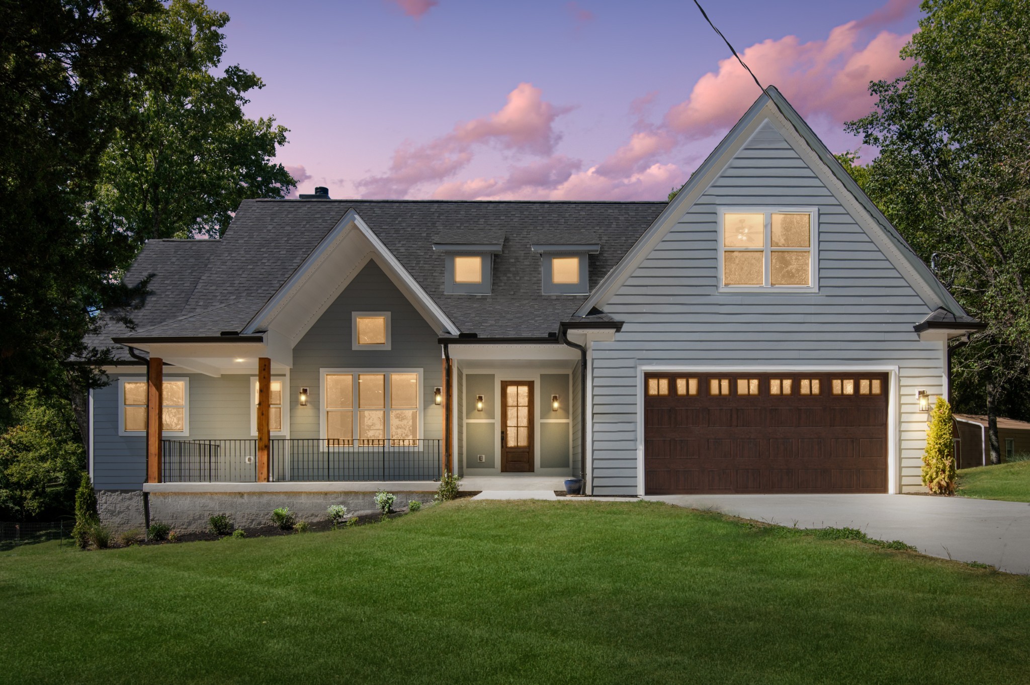 2033 Graceland Dr, Goodlettsville, TN 37072