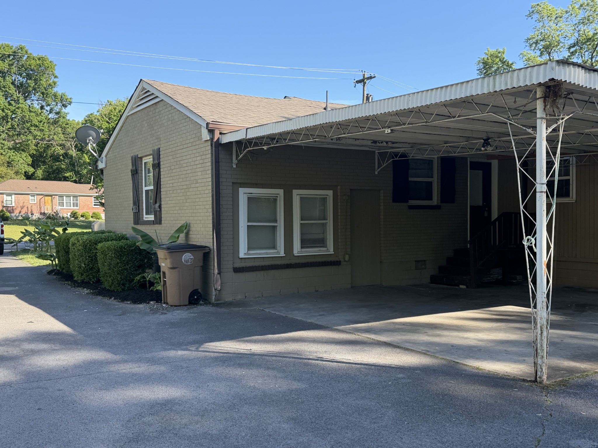 340 Foxglove Dr, Nashville, TN 37211