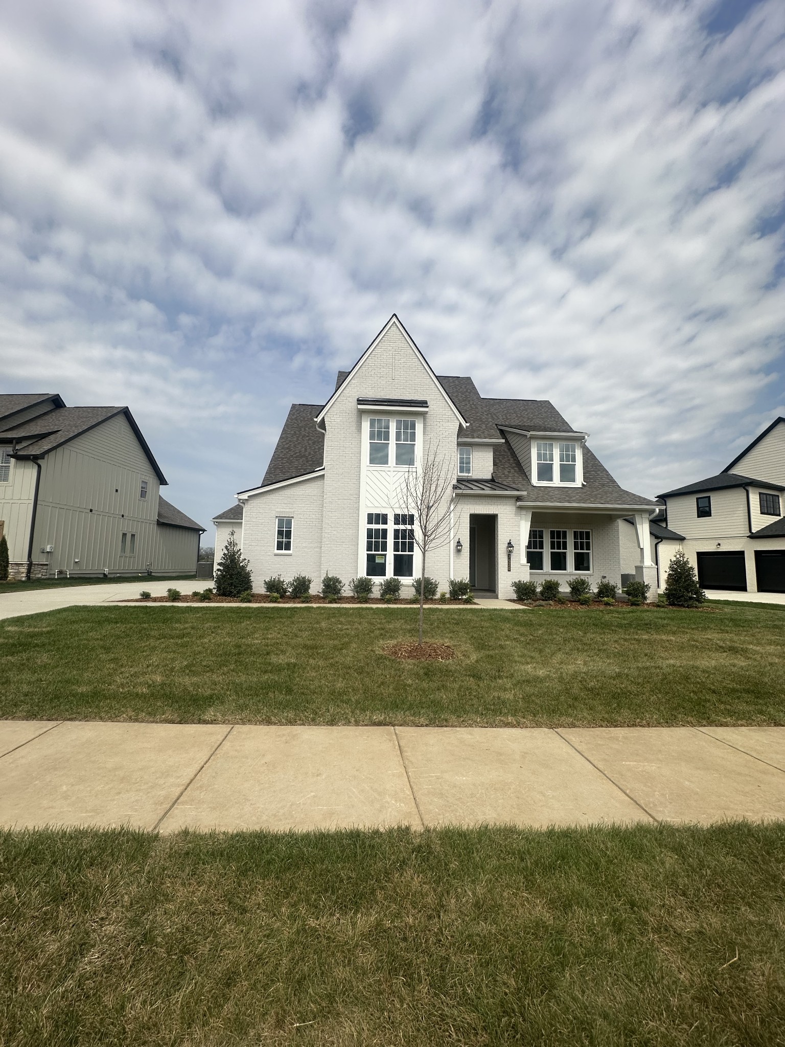 7520 Sutcliff Dr, College Grove, TN 37046