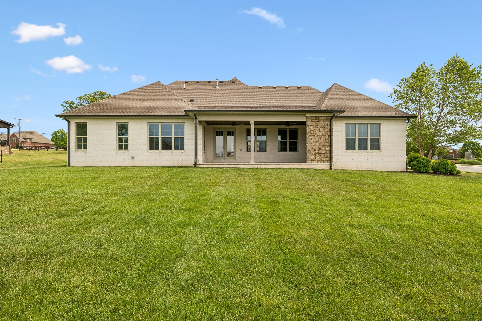2308 Cages Bend Rd, Gallatin, TN 37066