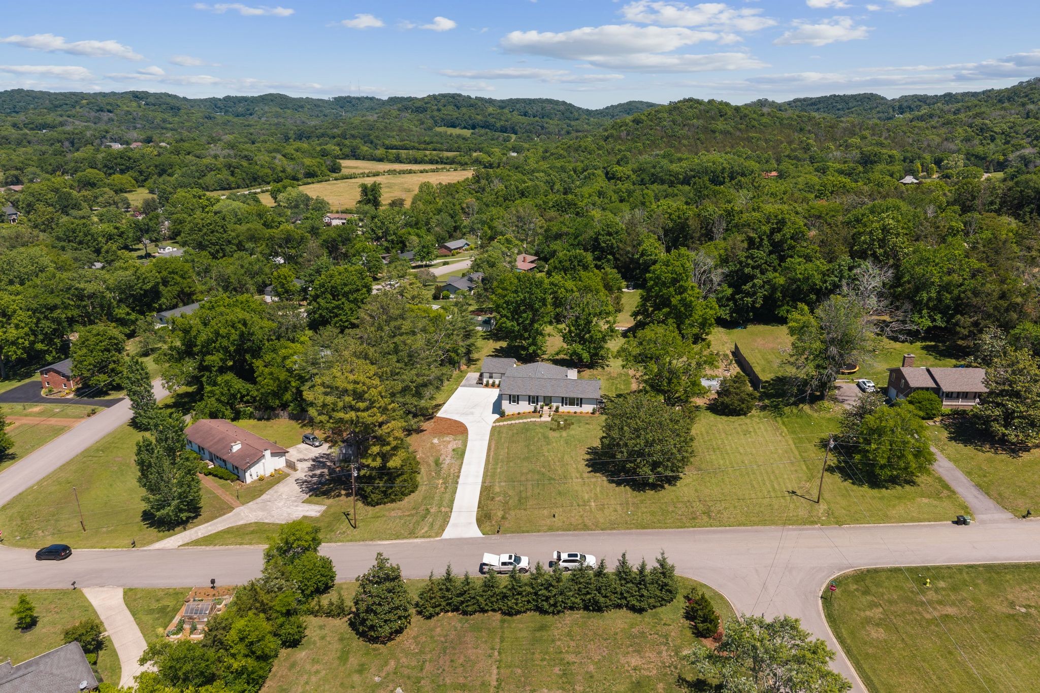 1012 Ridgecrest Dr, Franklin, TN 37069