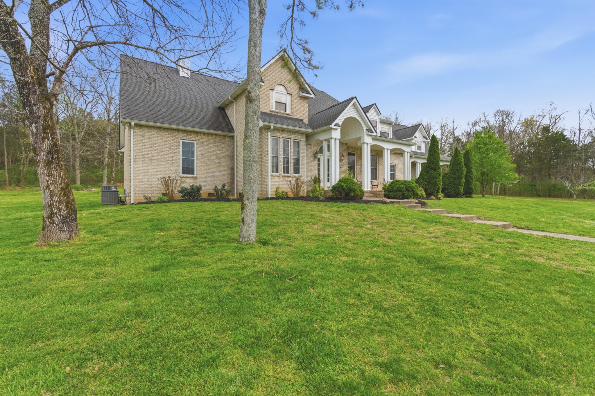 254 Quad Oak Dr, Mount Juliet, TN 37122