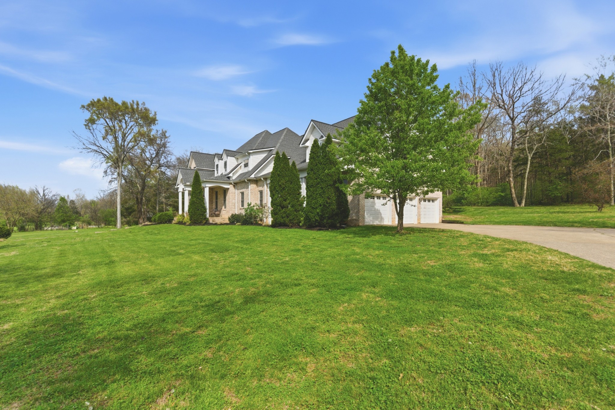 254 Quad Oak Dr, Mount Juliet, TN 37122