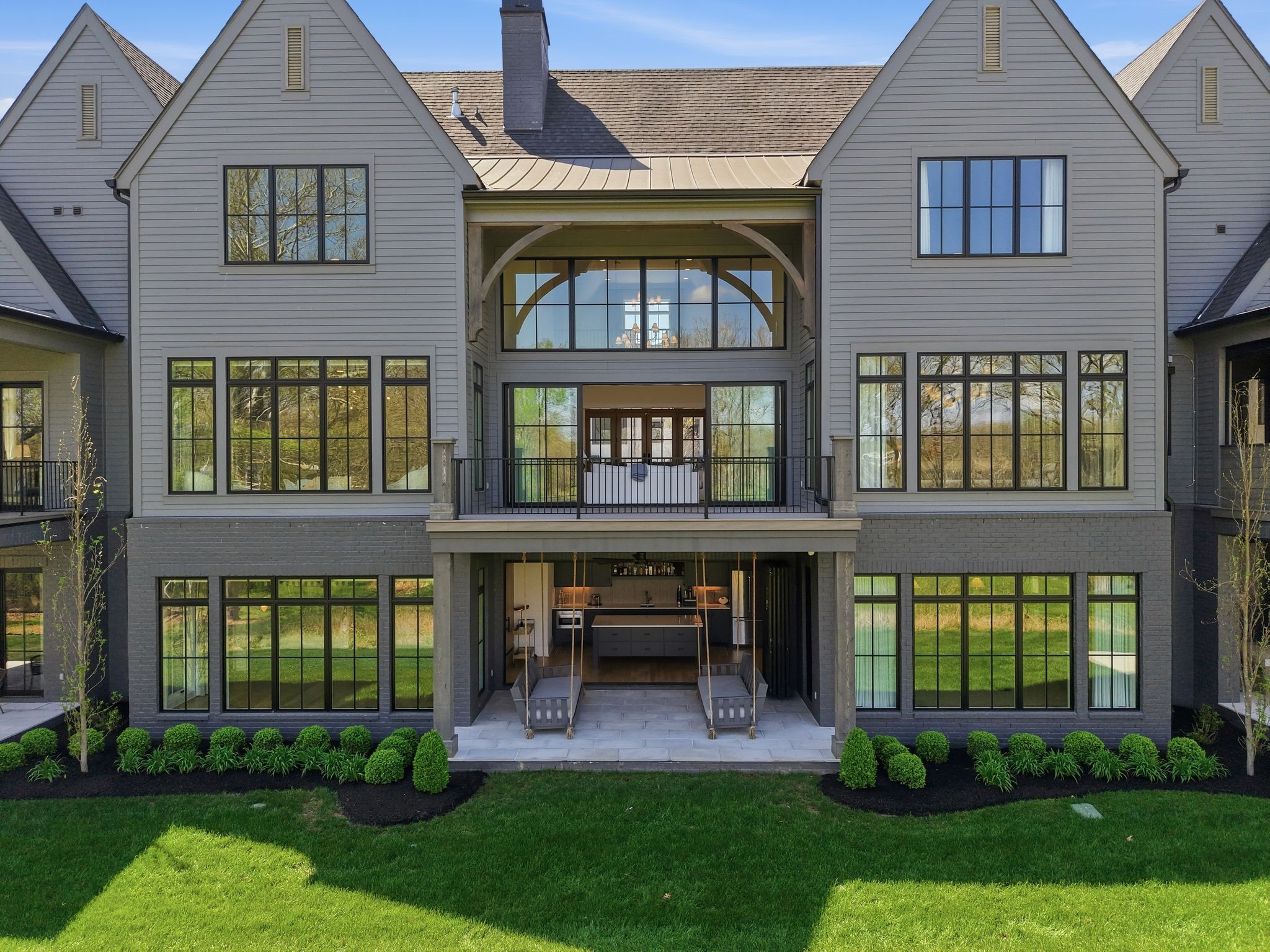 9048 Passiflora Ct, College Grove, TN 37046
