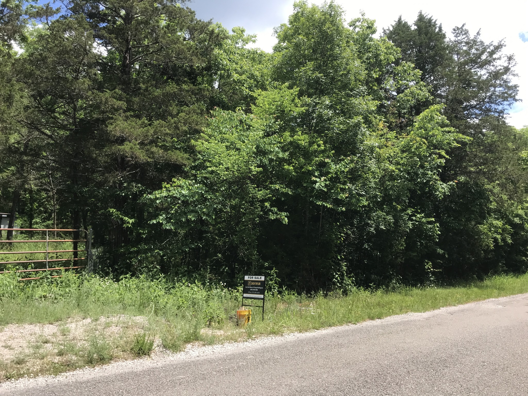 1989 Luther Sharp Rd, Columbia, TN 38401