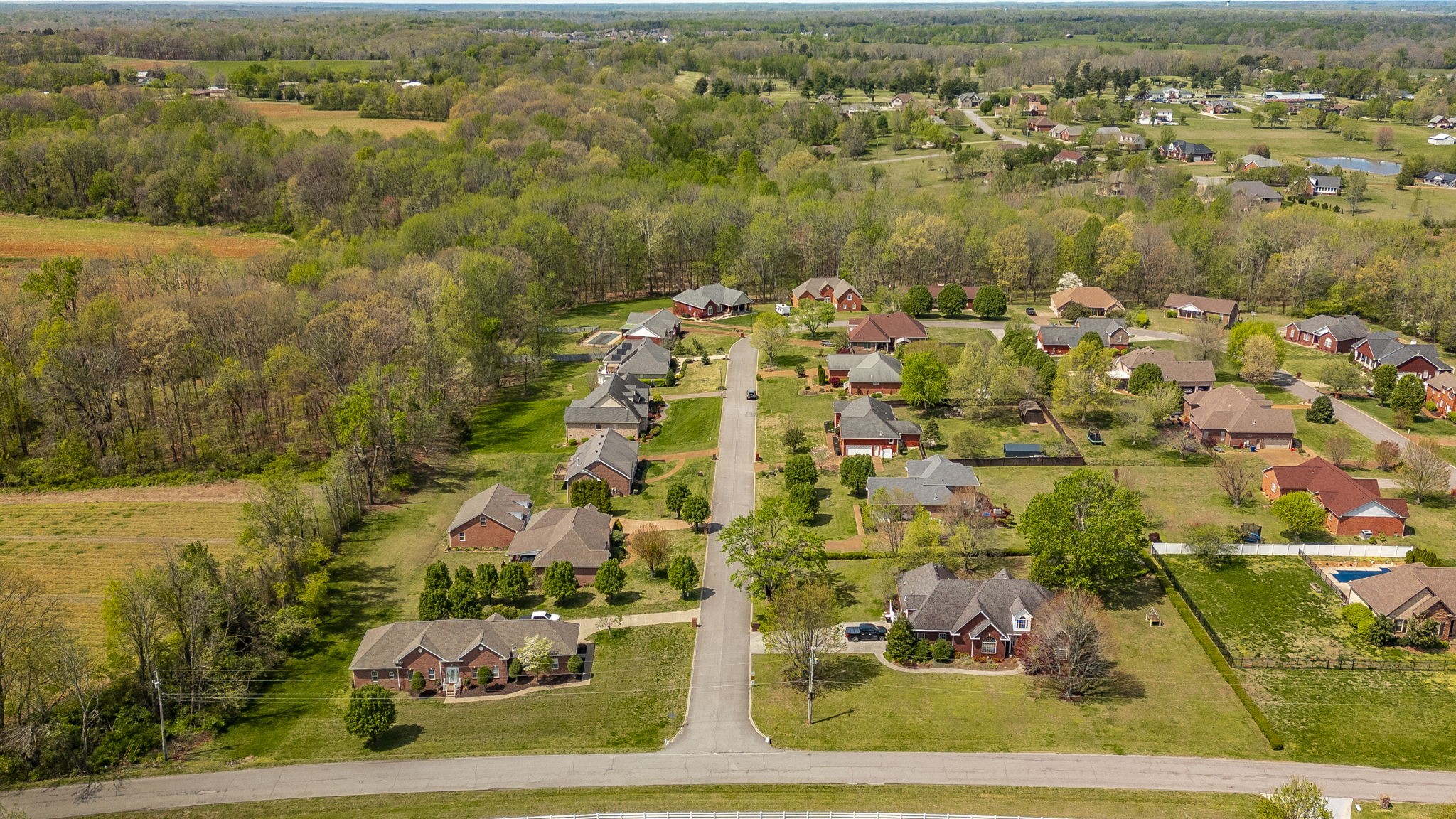 251 Allen Dr, Greenbrier, TN 37073