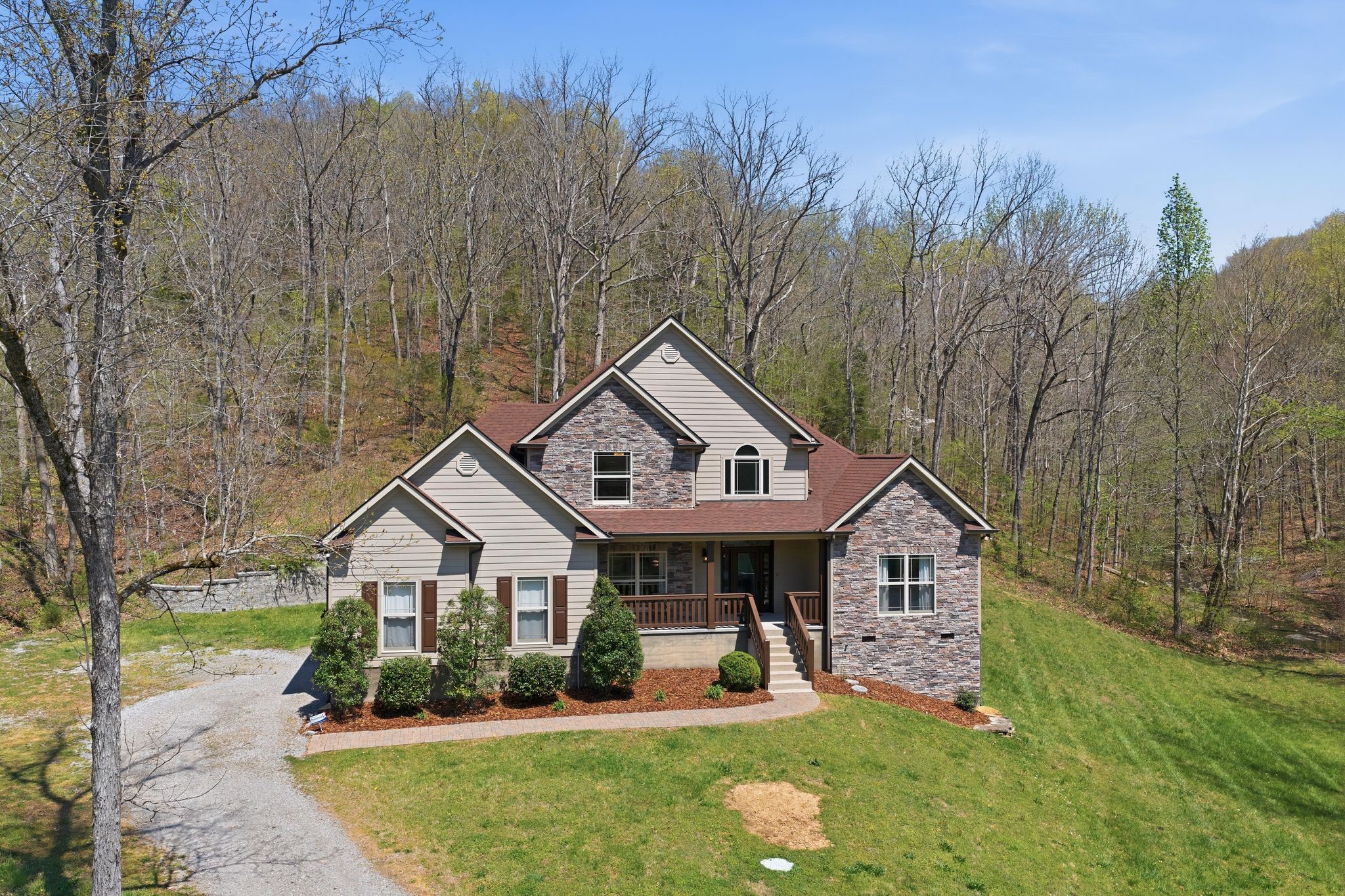 1075 Garland Hollow Rd, Pegram, TN 37143