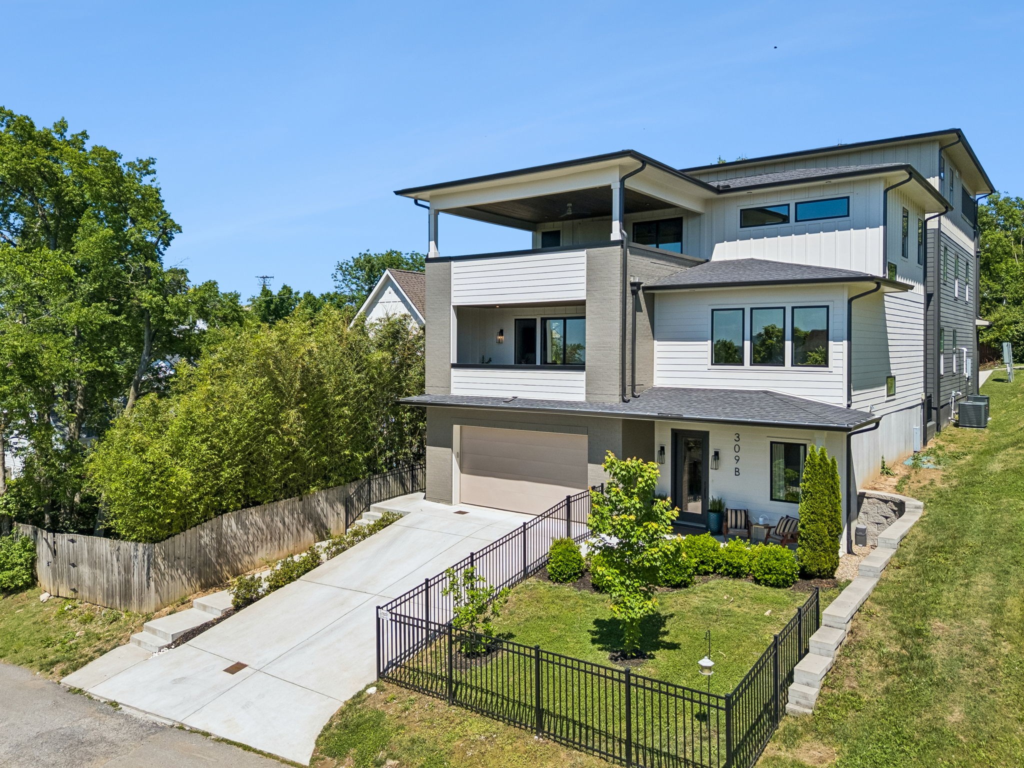 309B 35th Ave N, Nashville, TN 37209