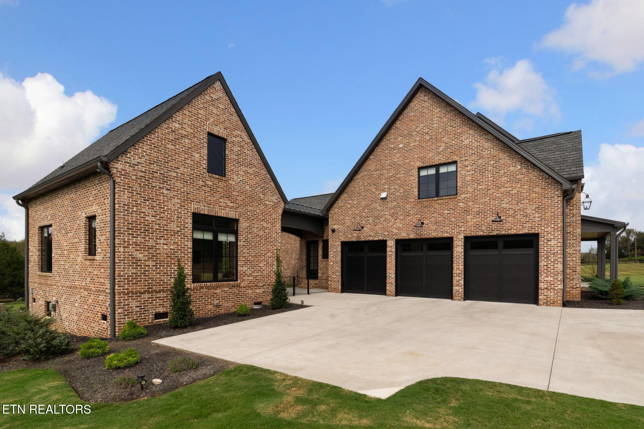 3693 Herschel Hudson Rd, Lascassas, TN 37085