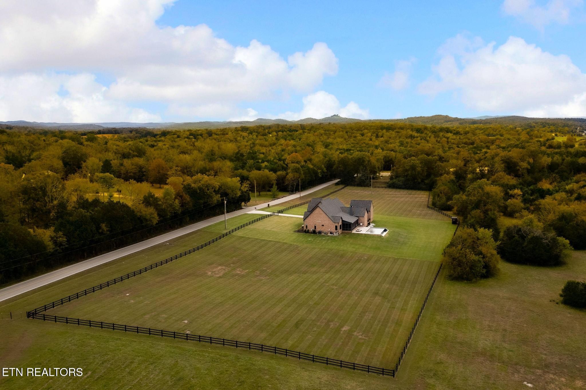 3693 Herschel Hudson Rd, Lascassas, TN 37085