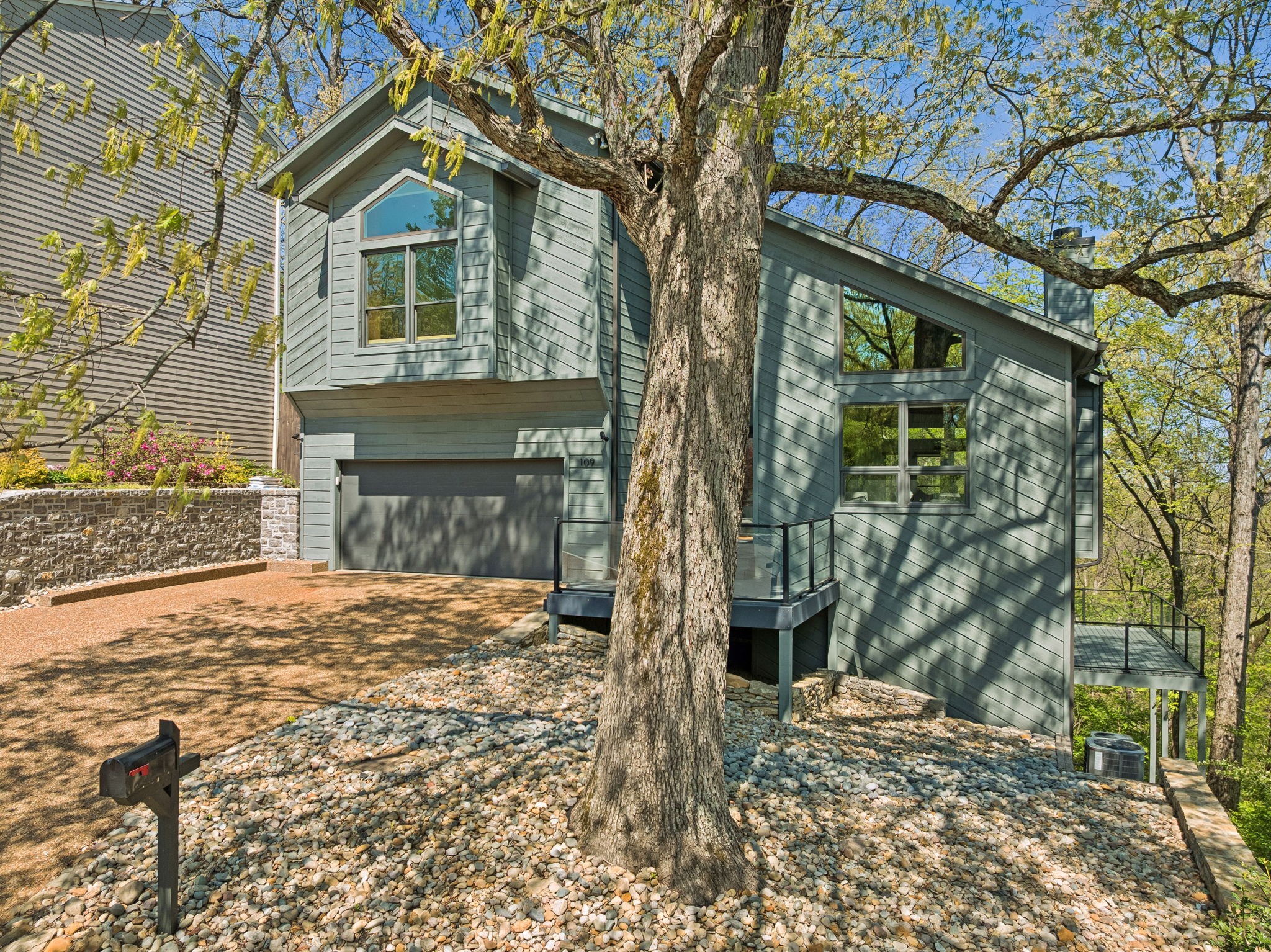 109 Harpeth Trace Ct, Nashville, TN 37221