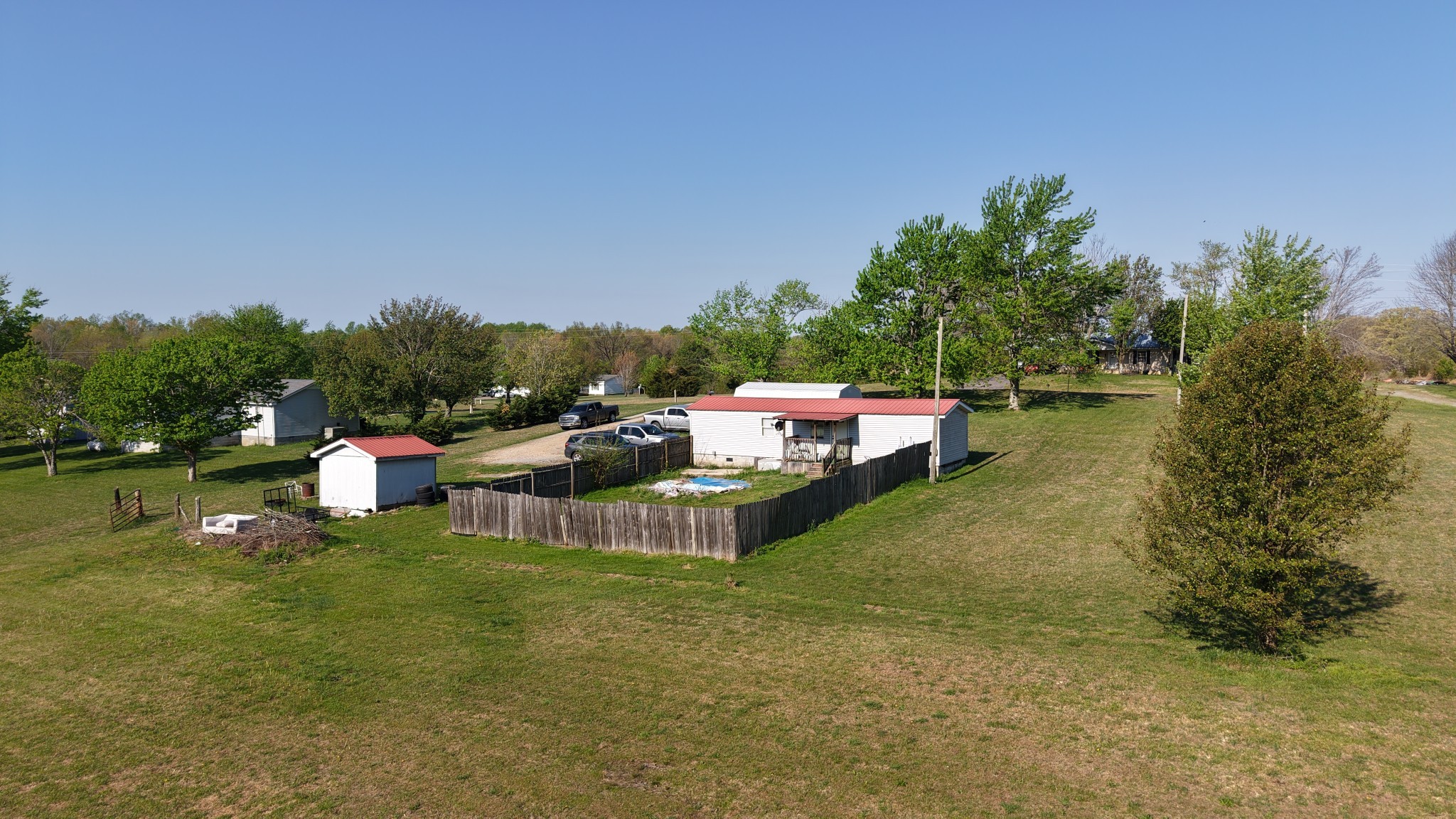 2634 Pleasant Grove Rd, Westmoreland, TN 37186