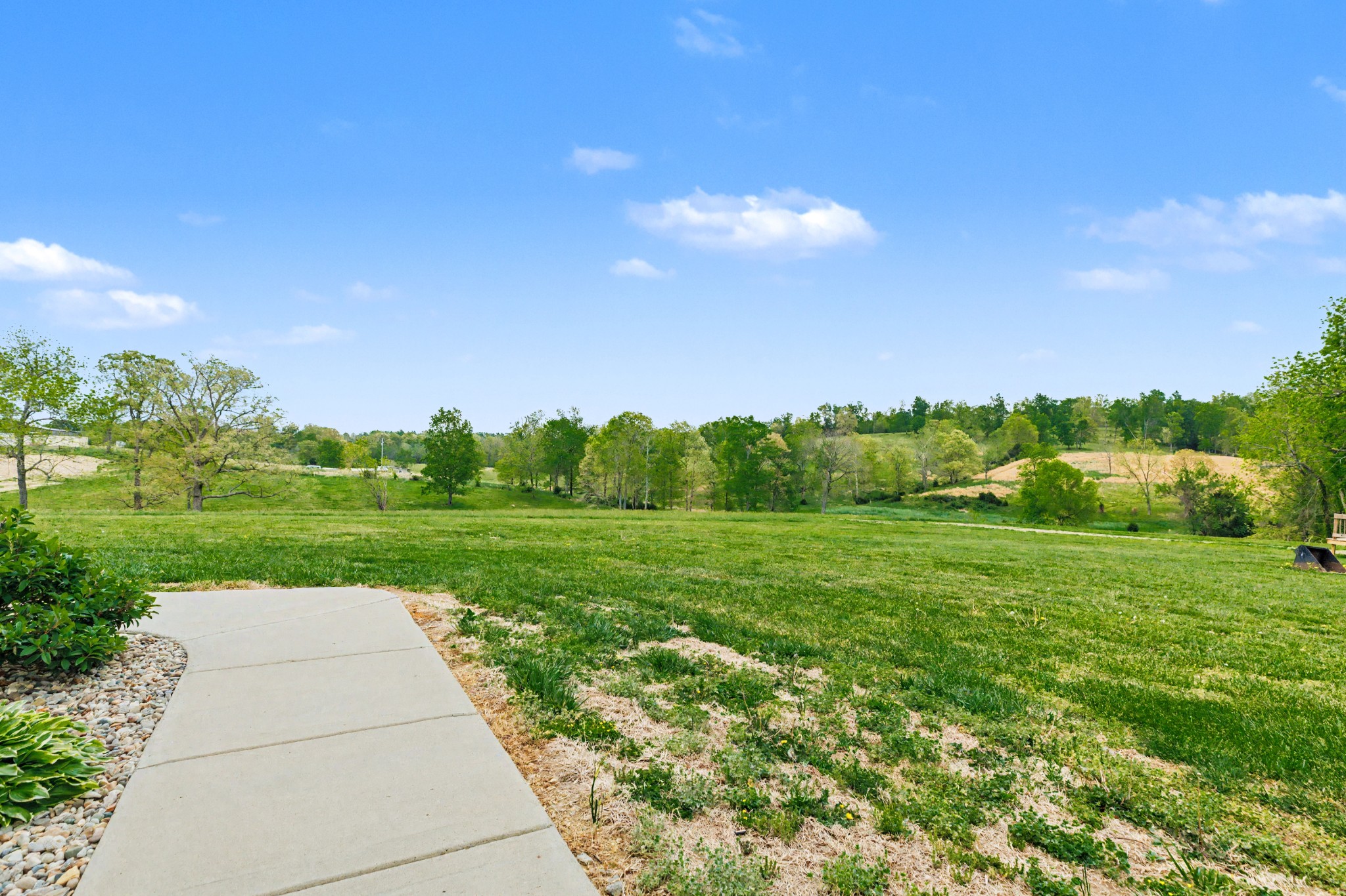 1560 Fairfield Rd, Westmoreland, TN 37186