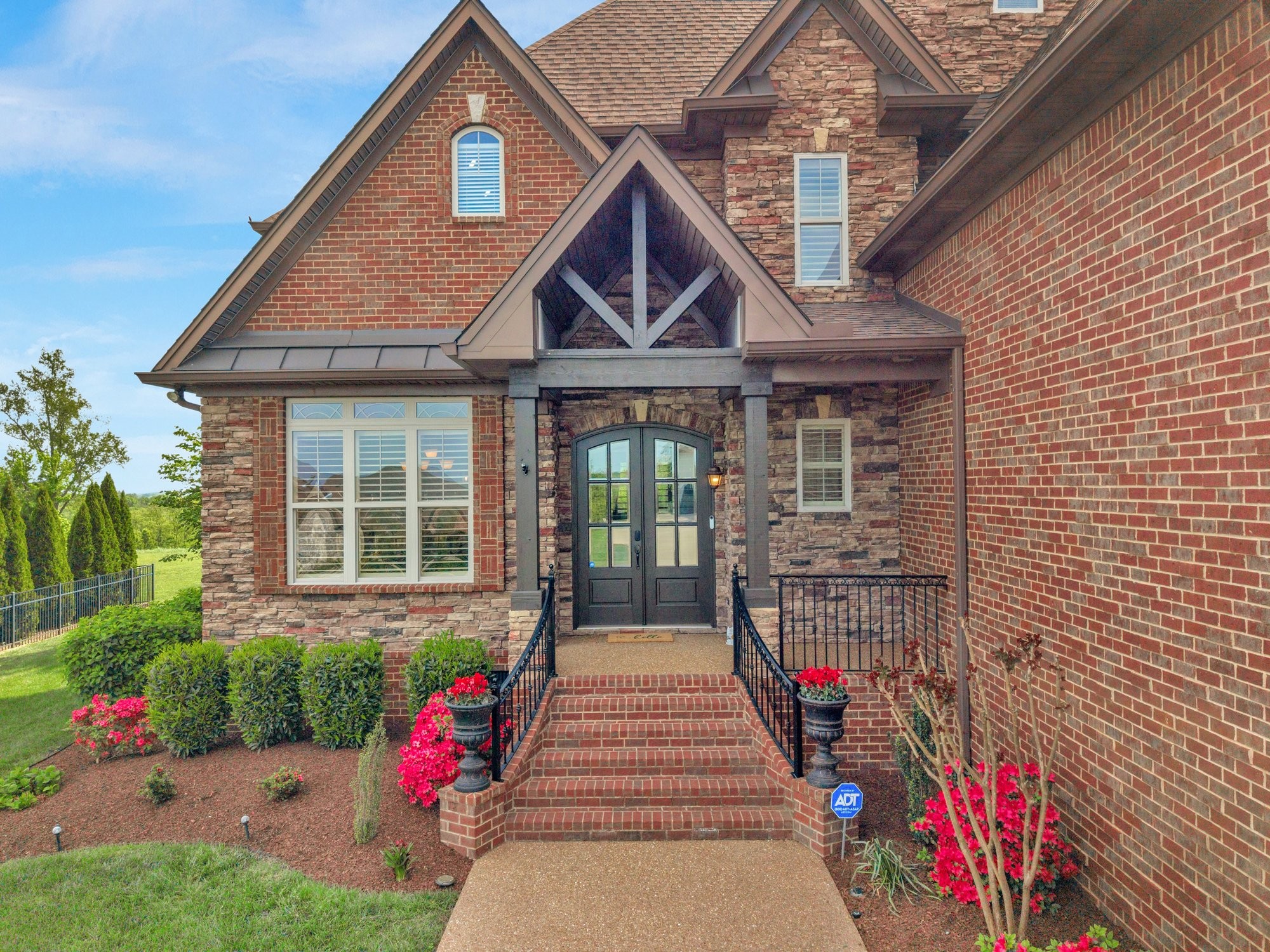 303 Charleston St, Lebanon, TN 37087