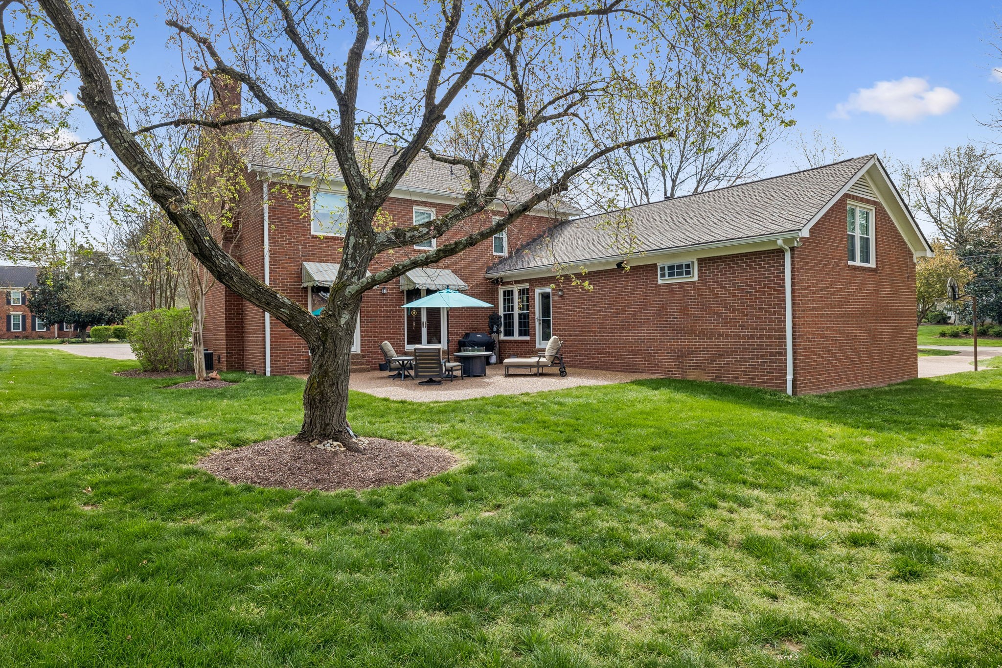 1305 Arrowhead Dr, Brentwood, TN 37027
