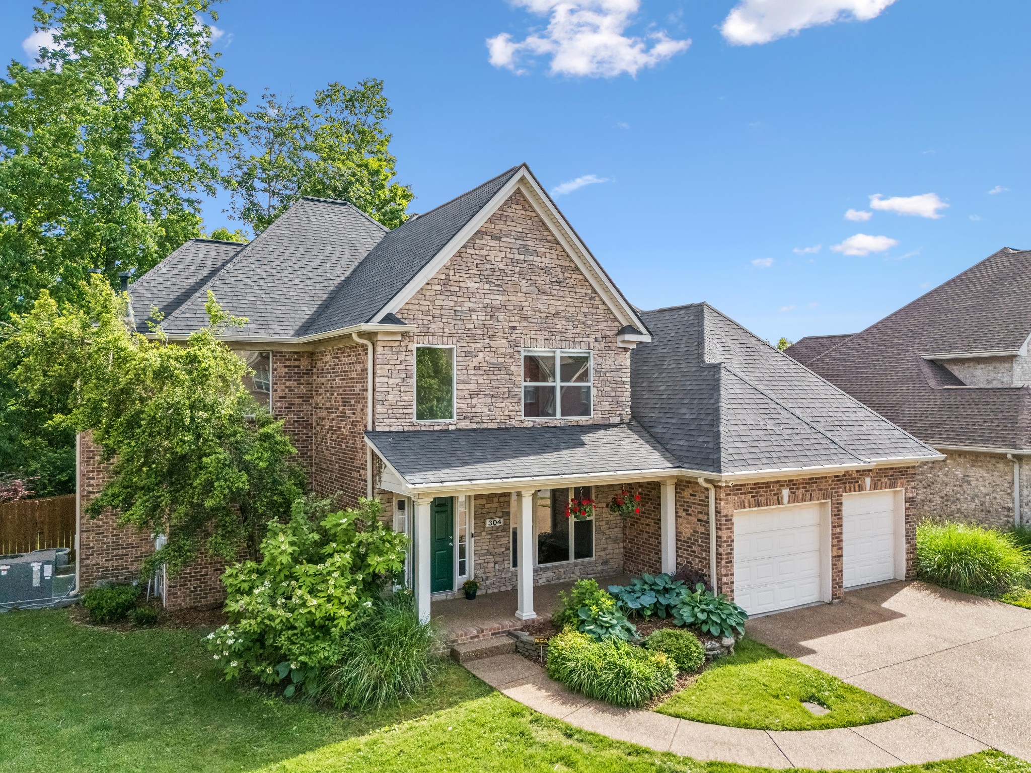 304 Pinnacle Pl, Nashville, TN 37221