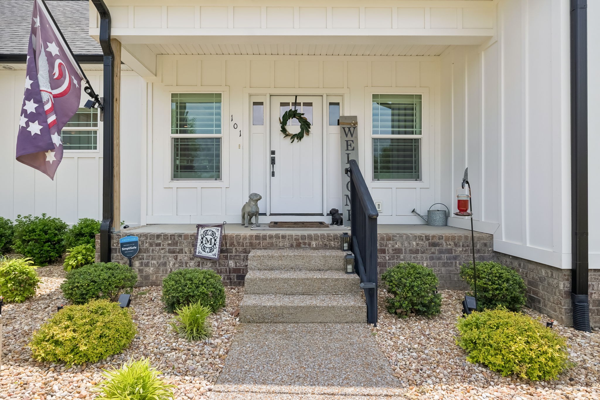 101 Amelia Dr, Bon Aqua, TN 37025