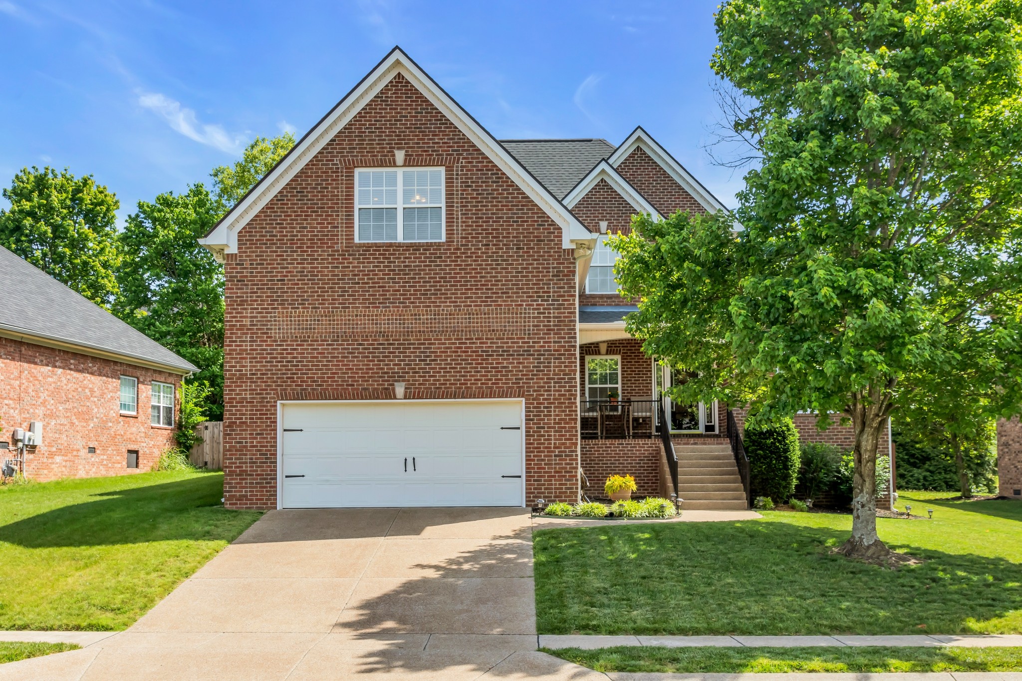 2766 Trasbin Ct, Thompsons Station, TN 37179