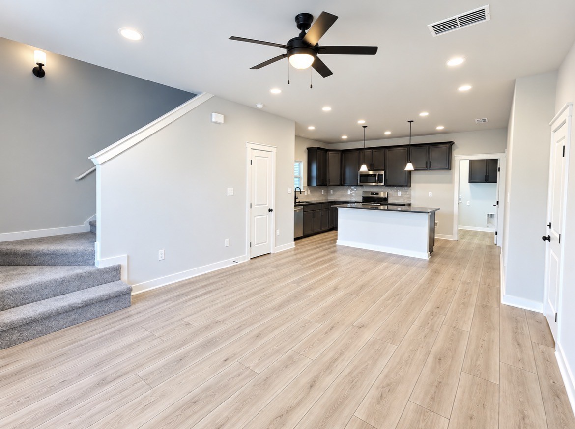 200 Augusta Way, Burns, TN 37029