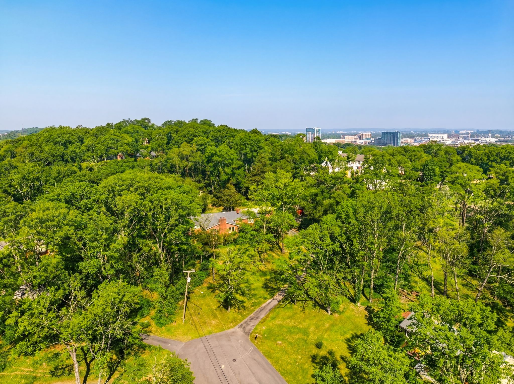 1306 Belmont Park Ct, Nashville, TN 37215