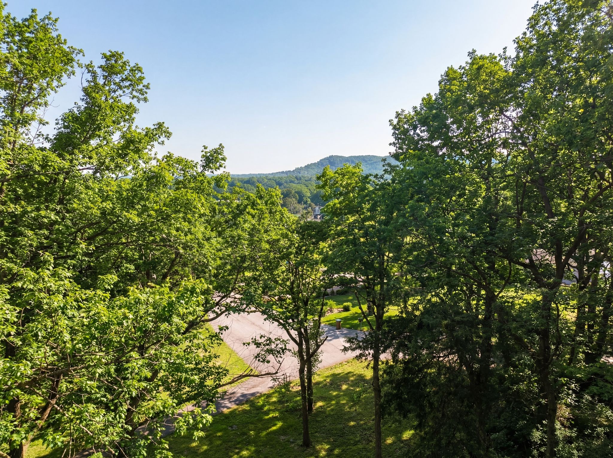 1306 Belmont Park Ct, Nashville, TN 37215