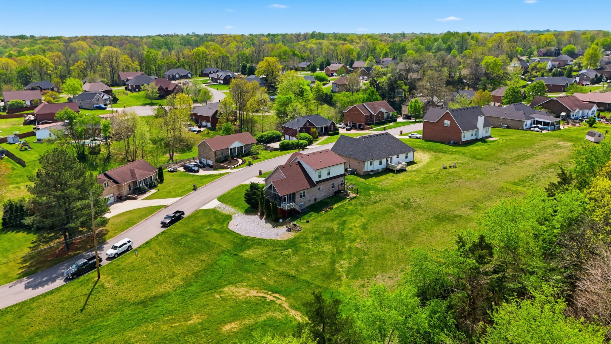 4046 Summit Dr, Greenbrier, TN 37073