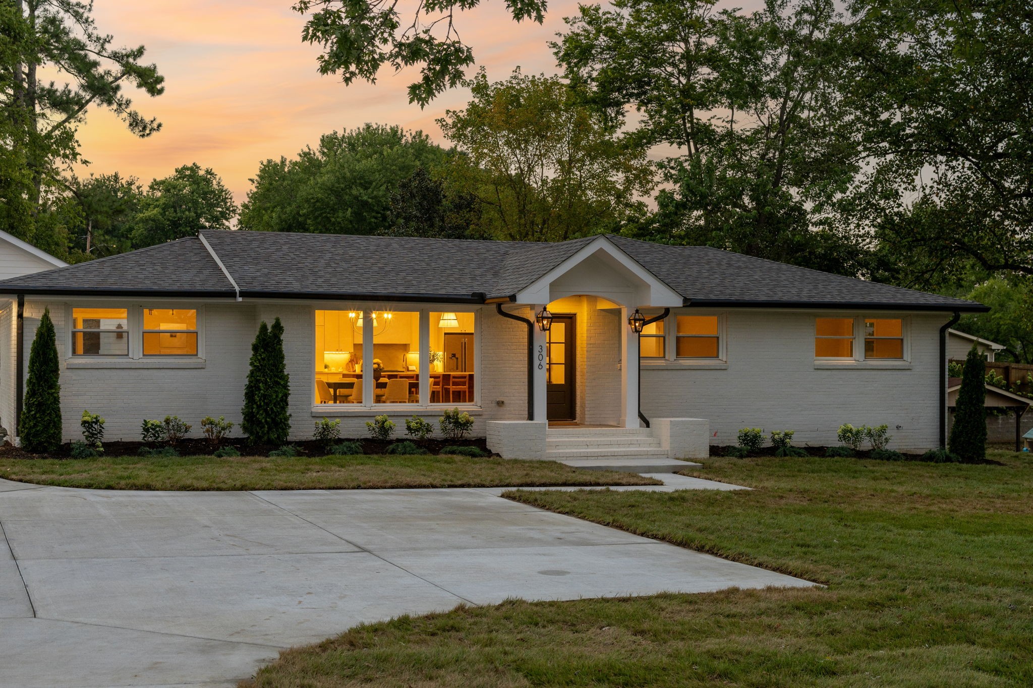 306 Randall Dr, Nashville, TN 37211