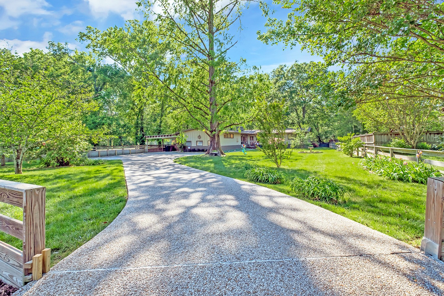 3711 Hilldale Dr, Nashville, TN 37215