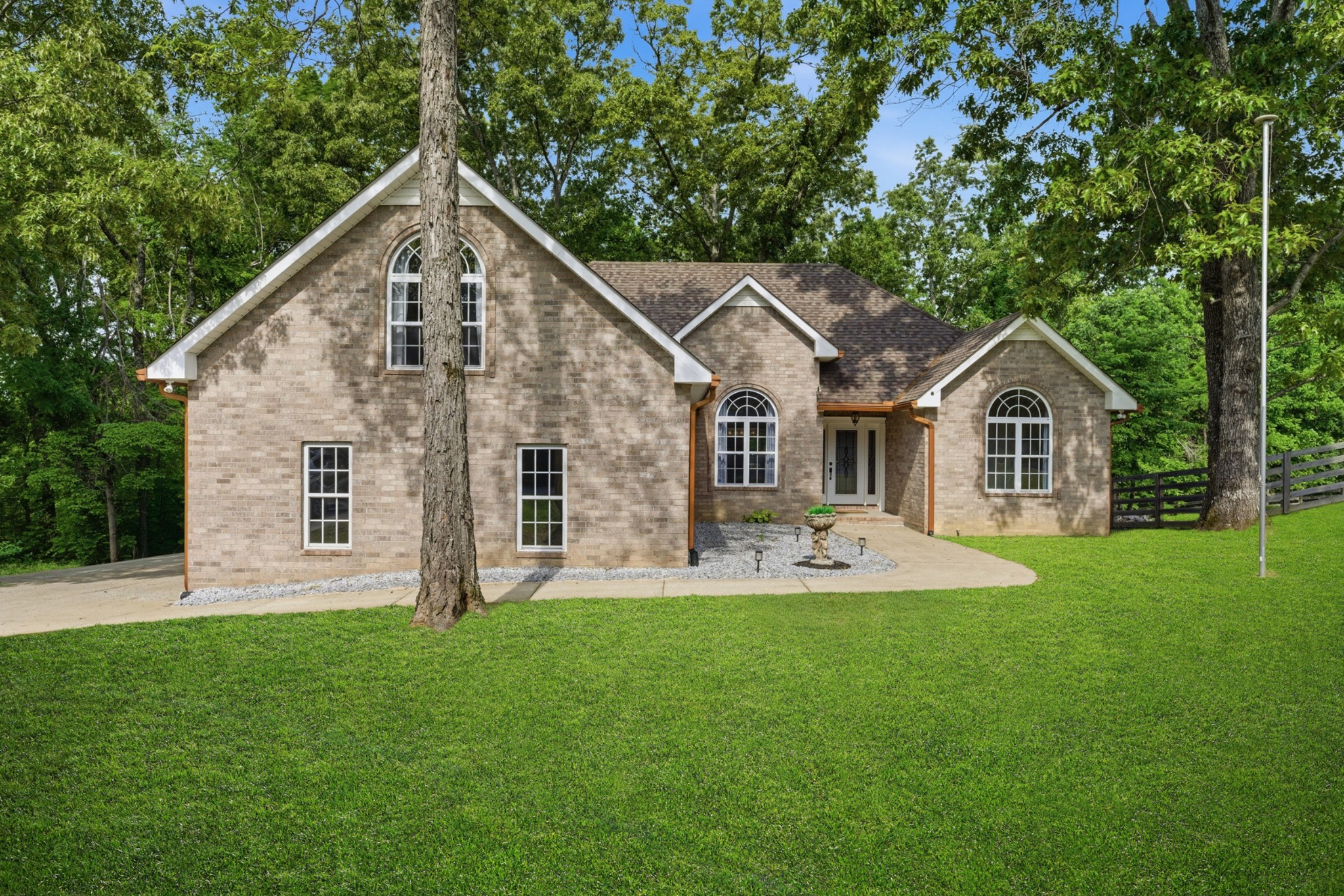 7229 Dice Lampley Rd, Fairview, TN 37062