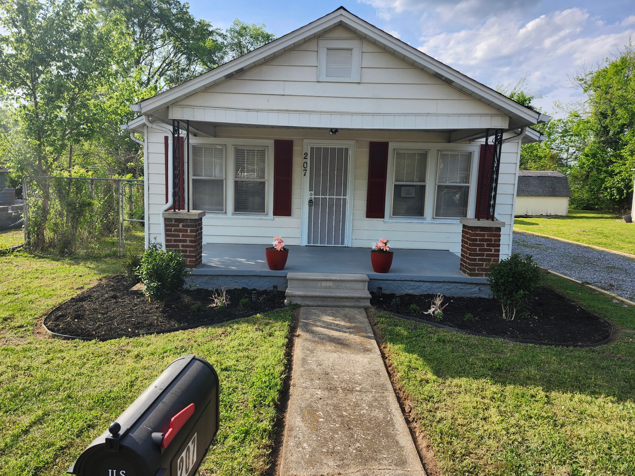 207 28th St, Old Hickory, TN 37138