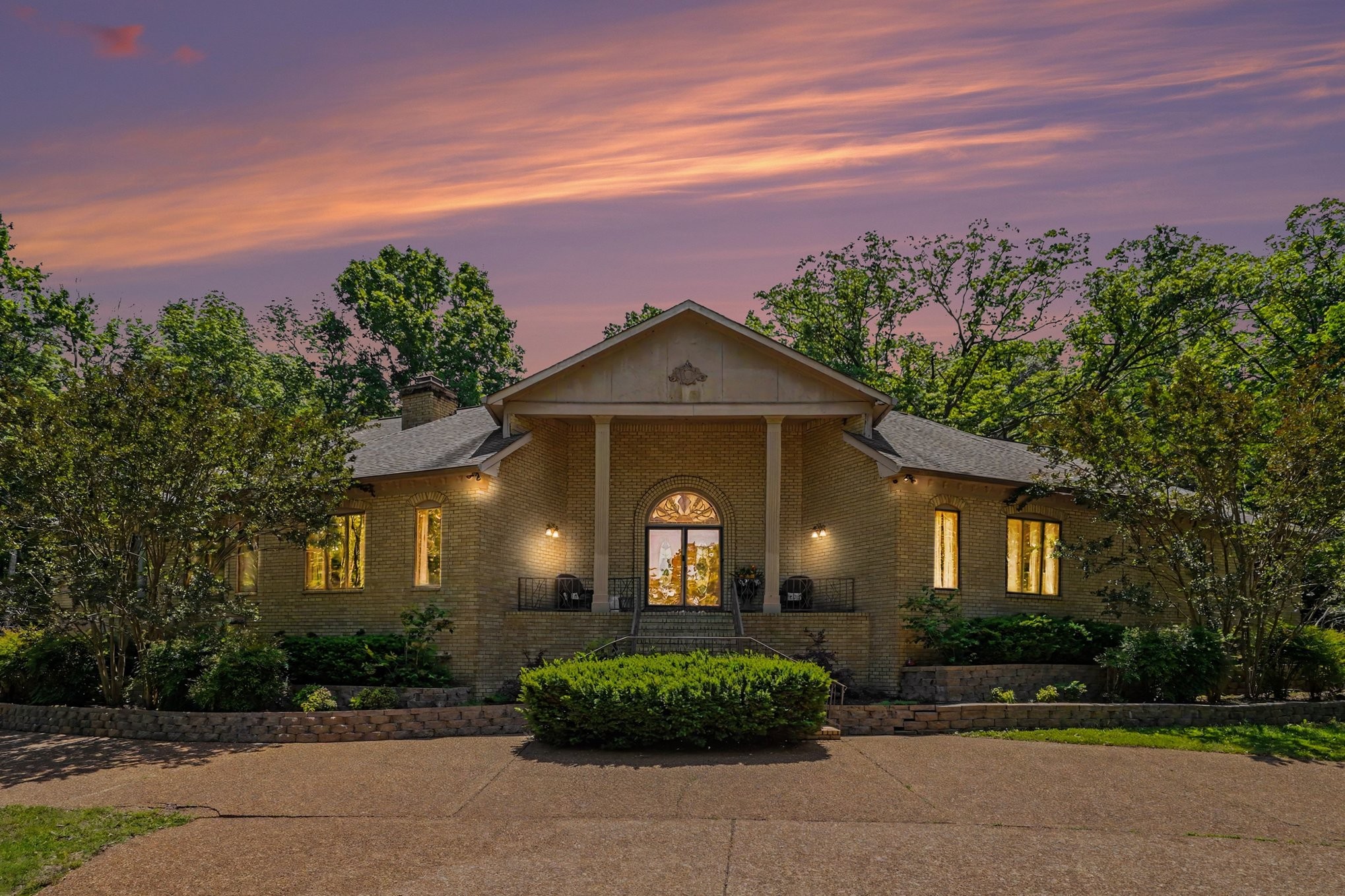 320 Shutes Cv, Old Hickory, TN 37138
