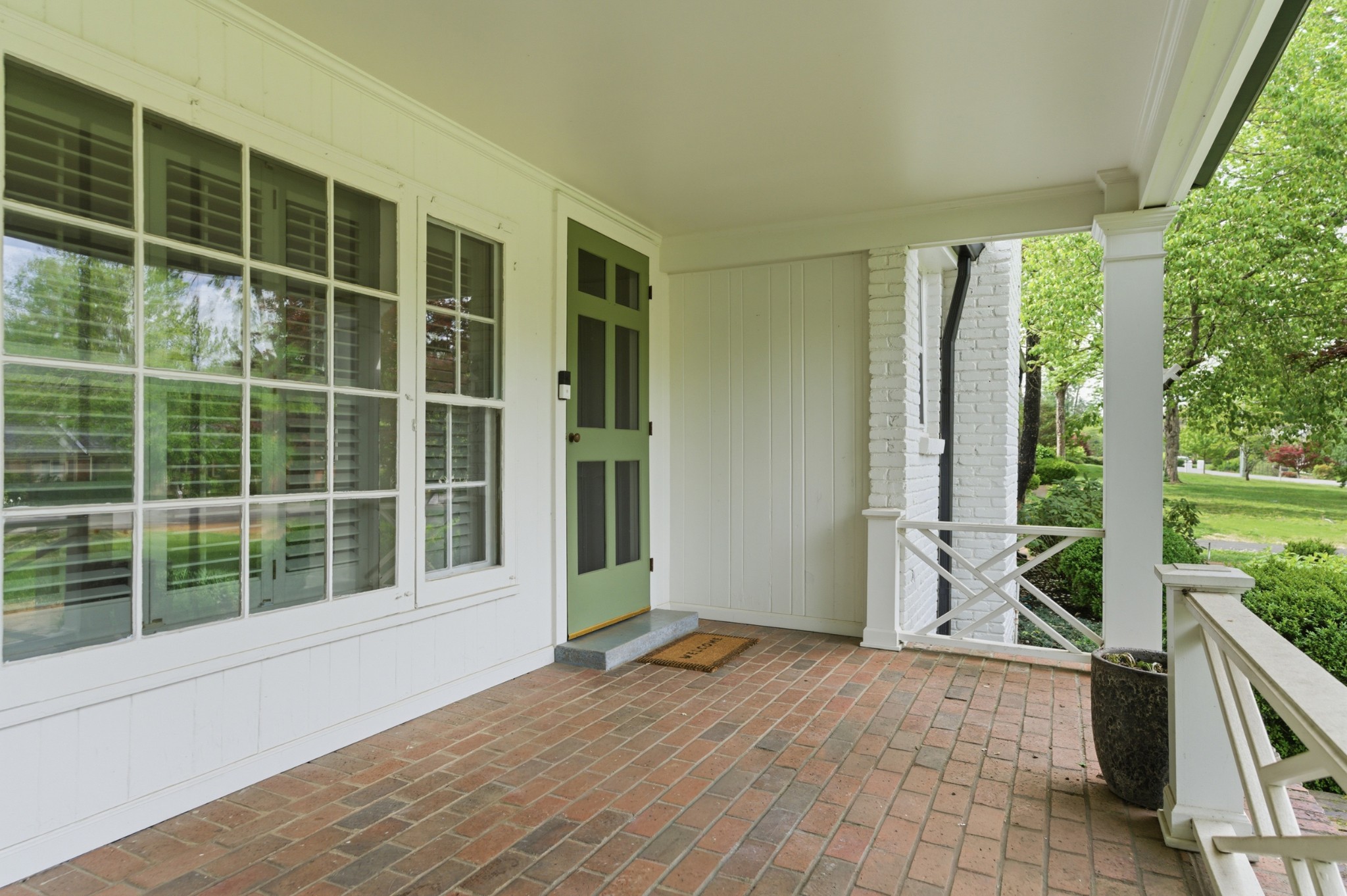 2833 Sugar Tree Rd, Nashville, TN 37215