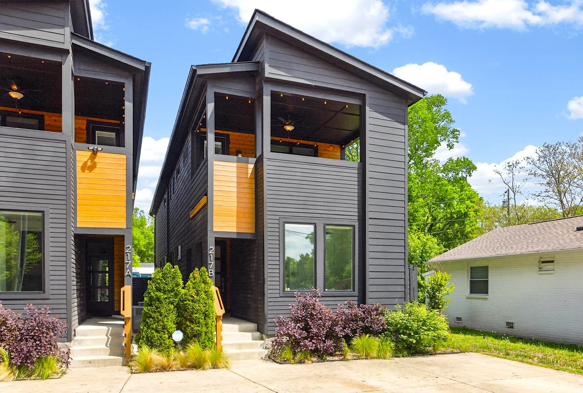 217 Eastmoreland St, Nashville, TN 37207