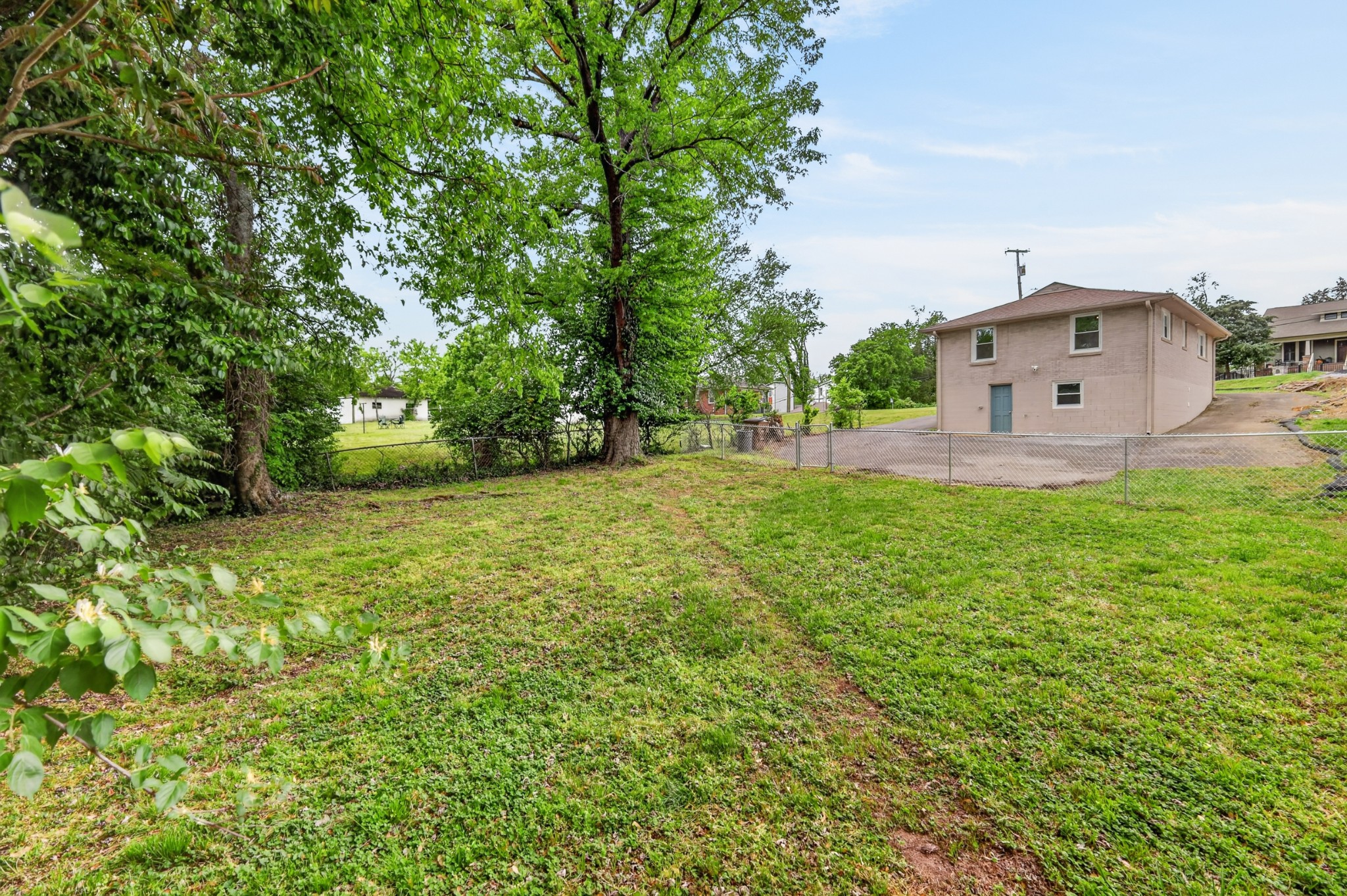 1413 Porter Rd, Nashville, TN 37206