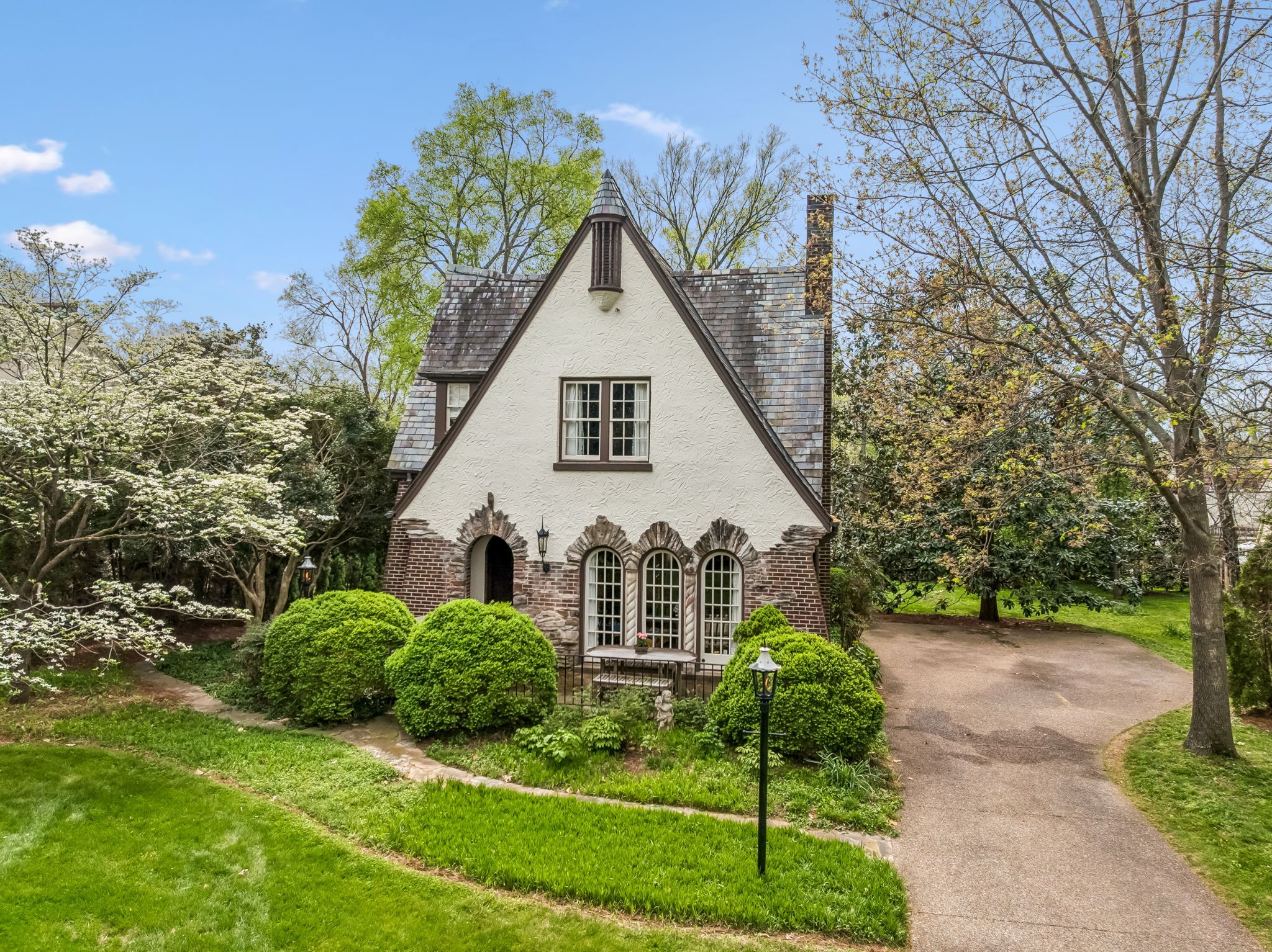 219 Deer Park Cir, Nashville, TN 37205