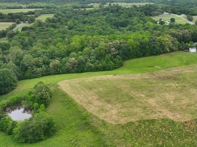 210 Nubia Rd, Westmoreland, TN 37186