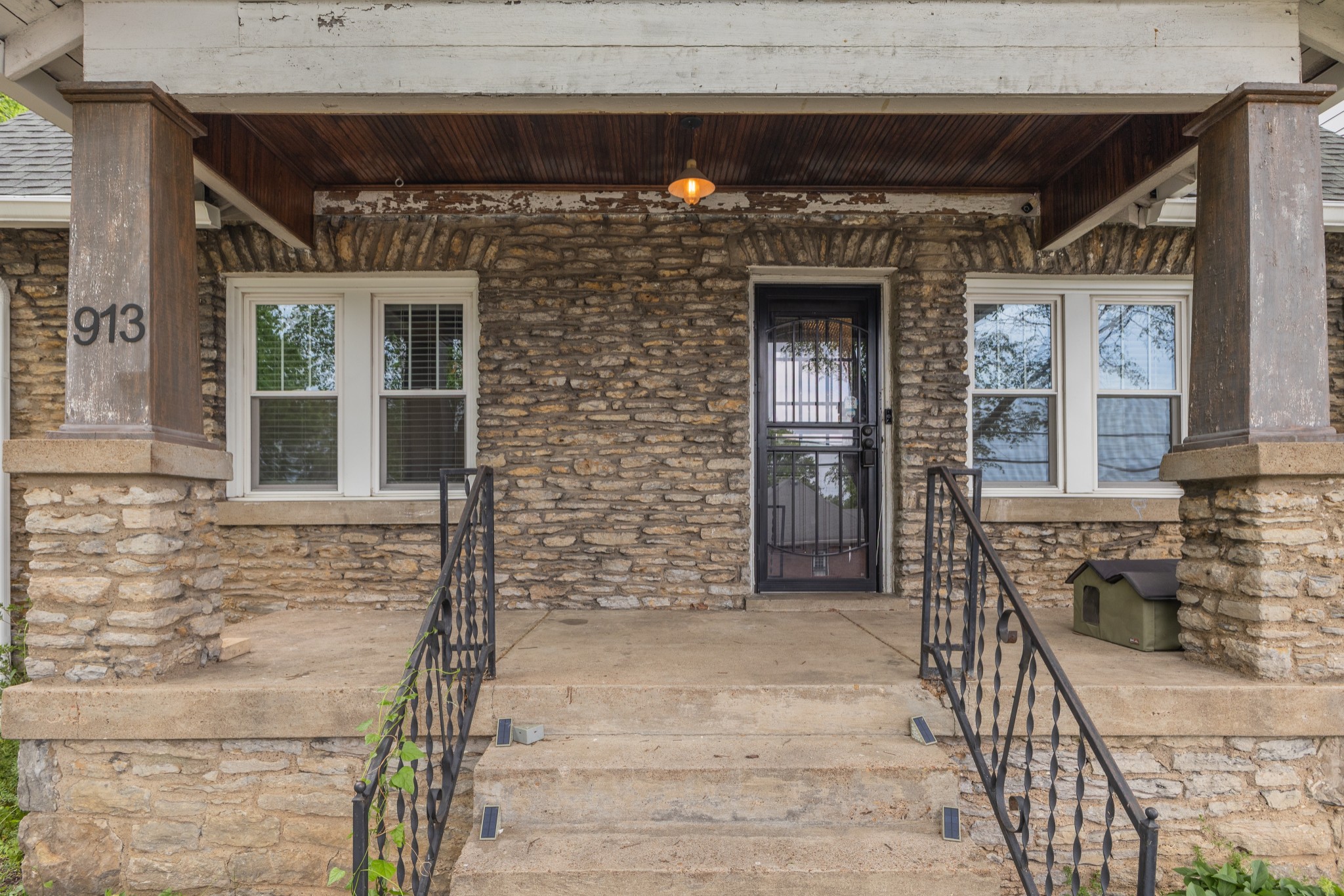 913 31st Ave N, Nashville, TN 37209