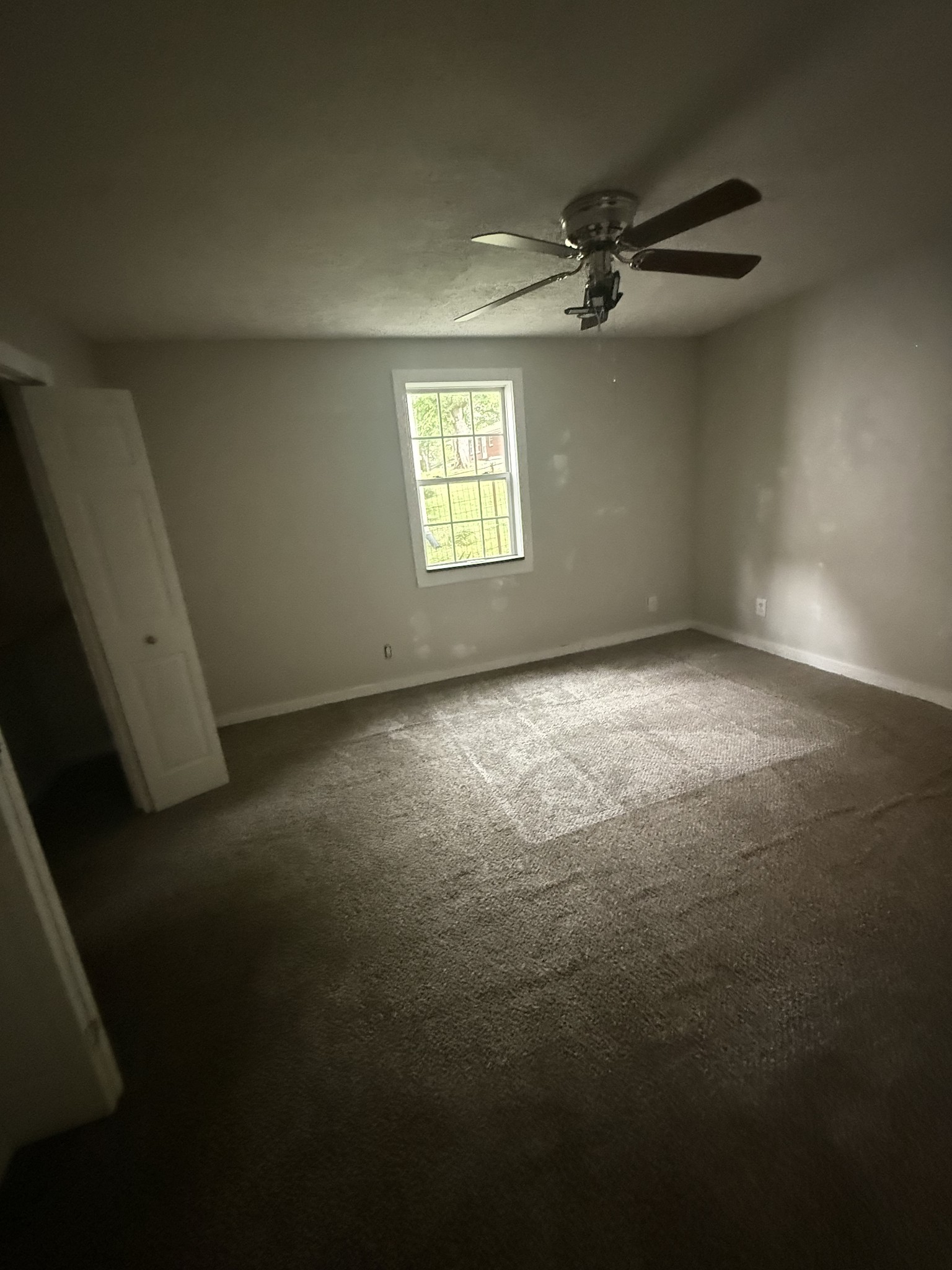 134 Cliffview Dr, Carthage, TN 37030