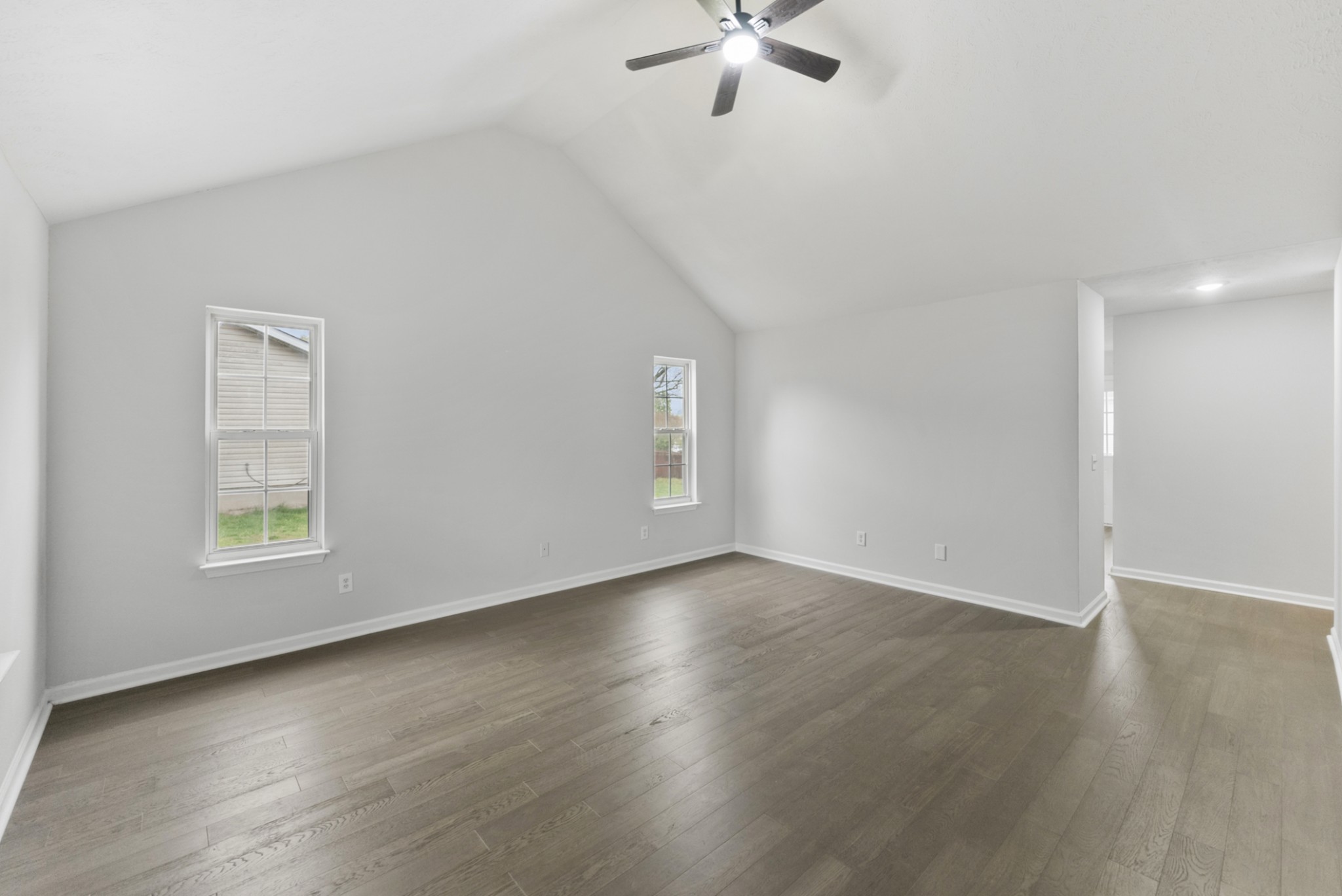 1626 Jo Ann Dr, La Vergne, TN 37086