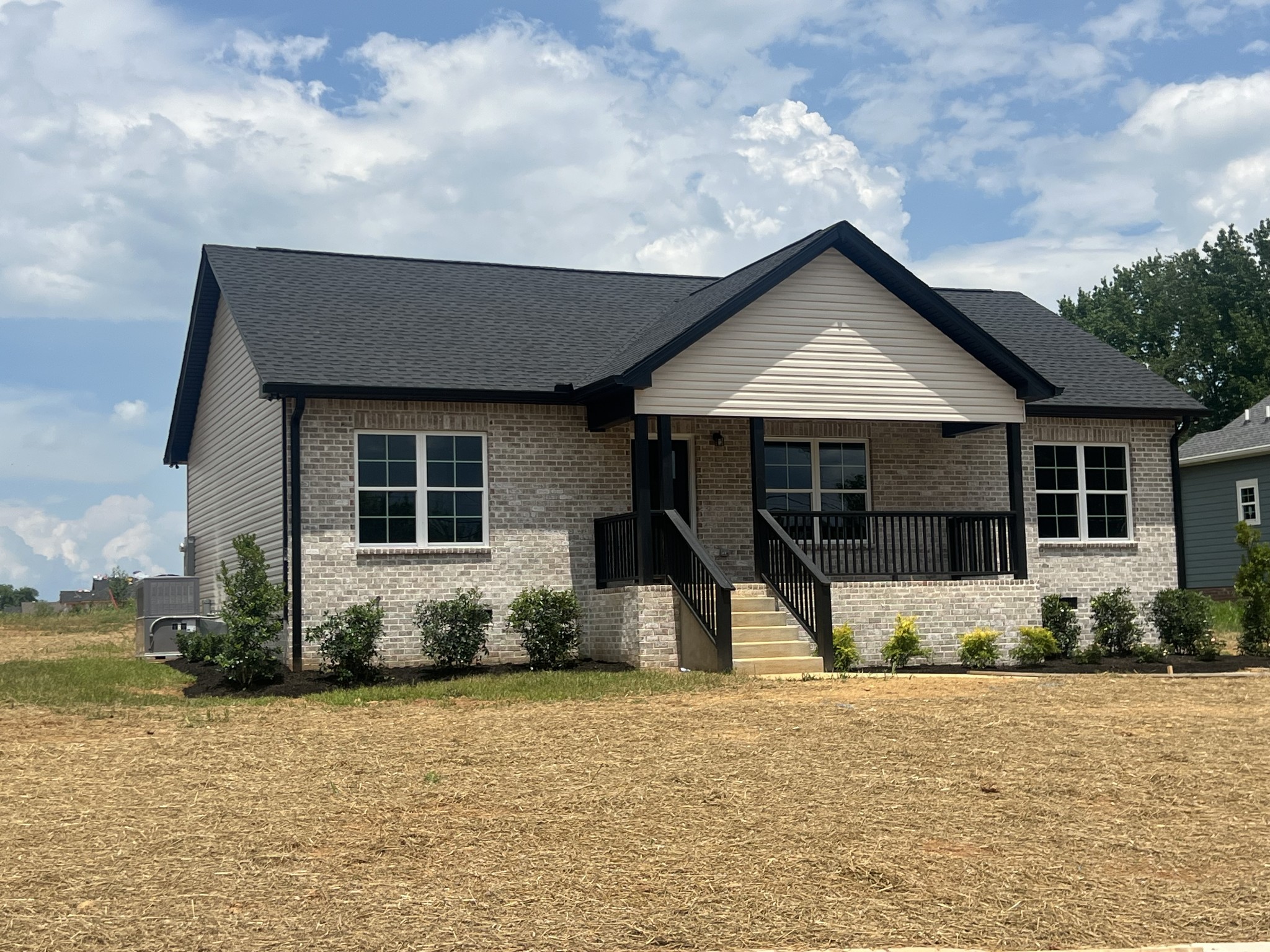 398 N Harris Rd, Portland, TN 37148
