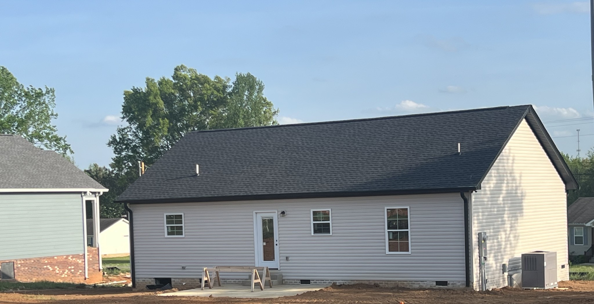 398 N Harris Rd, Portland, TN 37148