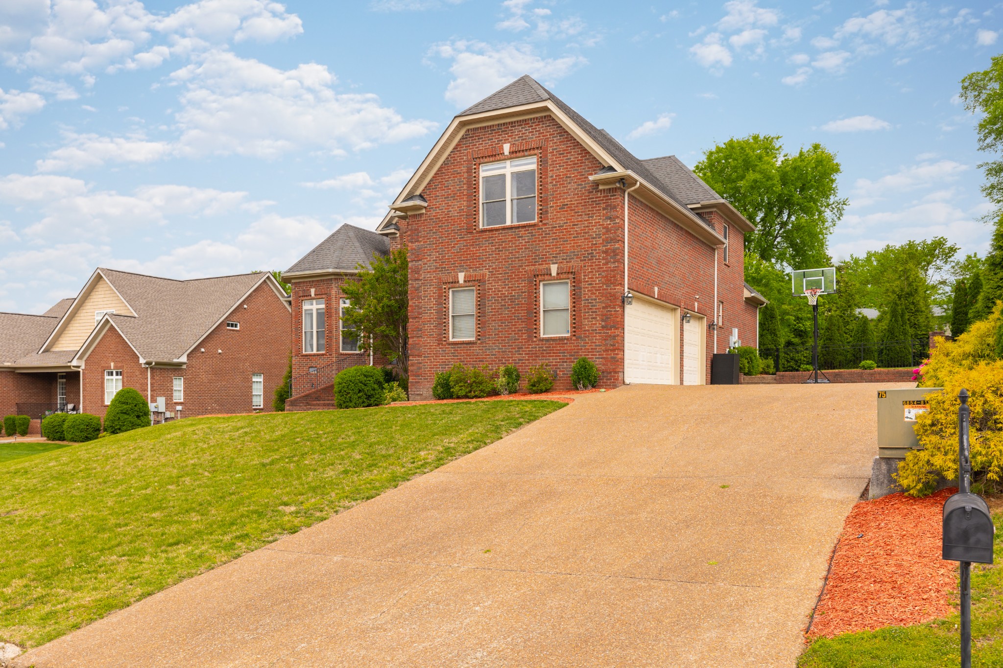 1532 Stokley Ln, Old Hickory, TN 37138