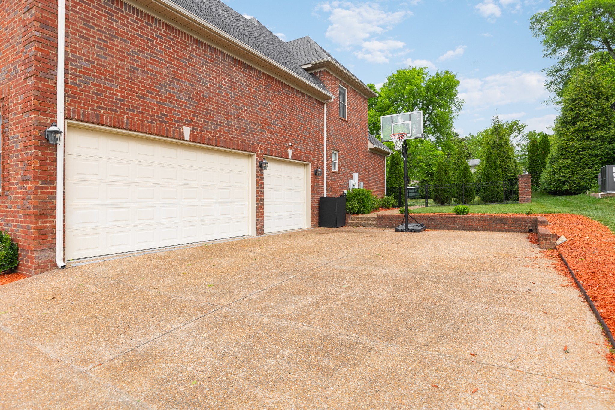 1532 Stokley Ln, Old Hickory, TN 37138